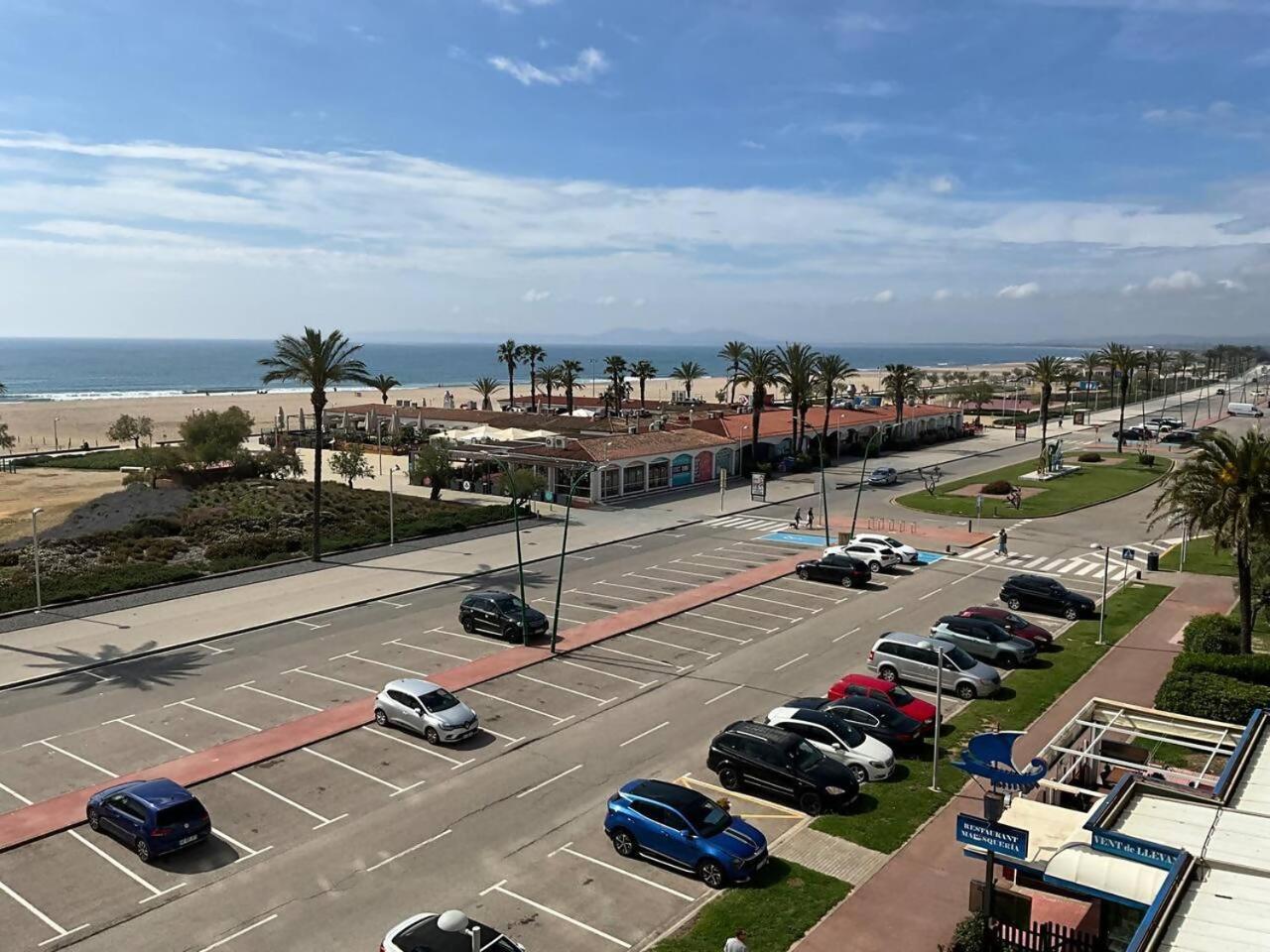 Awaydays En La 4a Planta Vista Mar Empuriabrava
