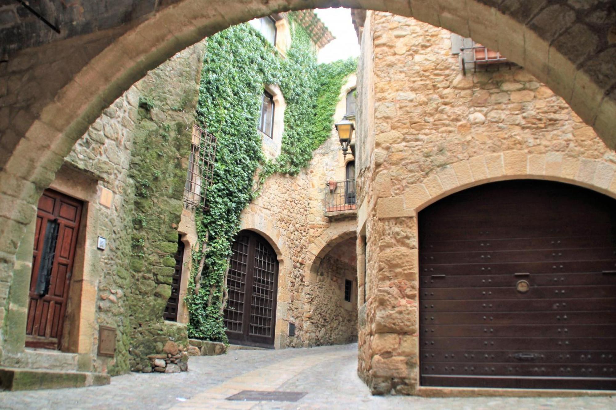 Сasa de vacaciones Casa B Pueblo Medieval De Pals