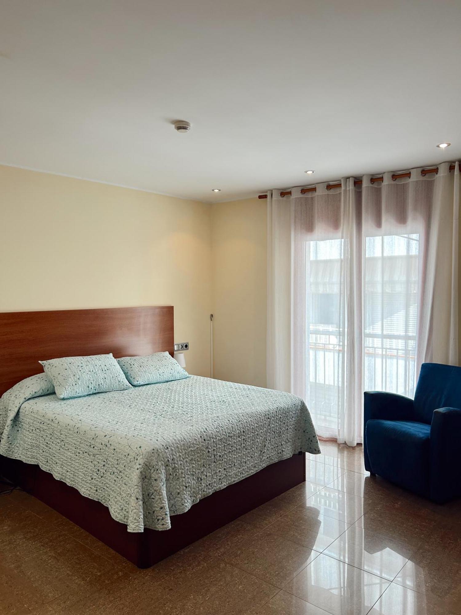 La Tina Hotel 2*
