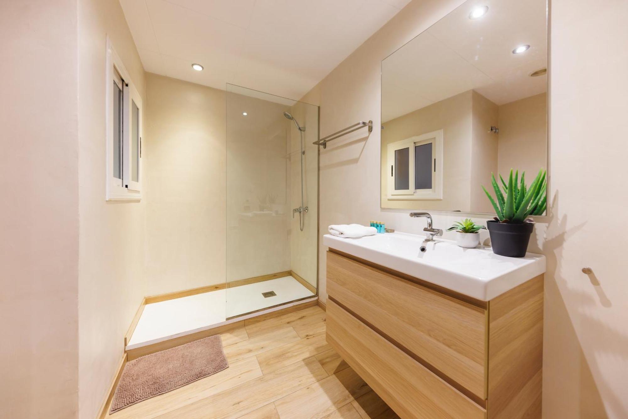 Bravissimo Mora 4 Apartment Girona