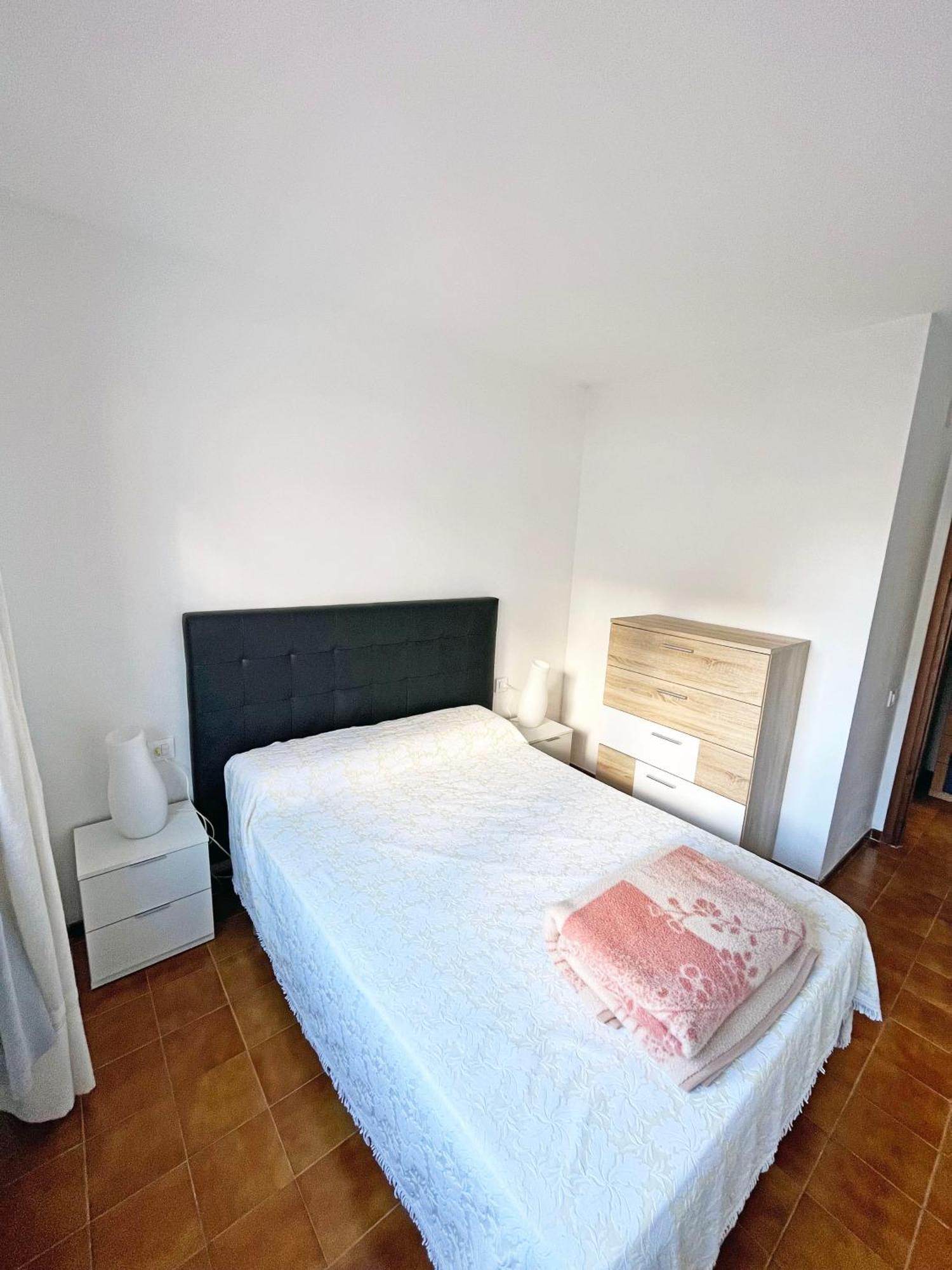 En La Escala Con Piscina Y Parking Apartamento L' Escala
