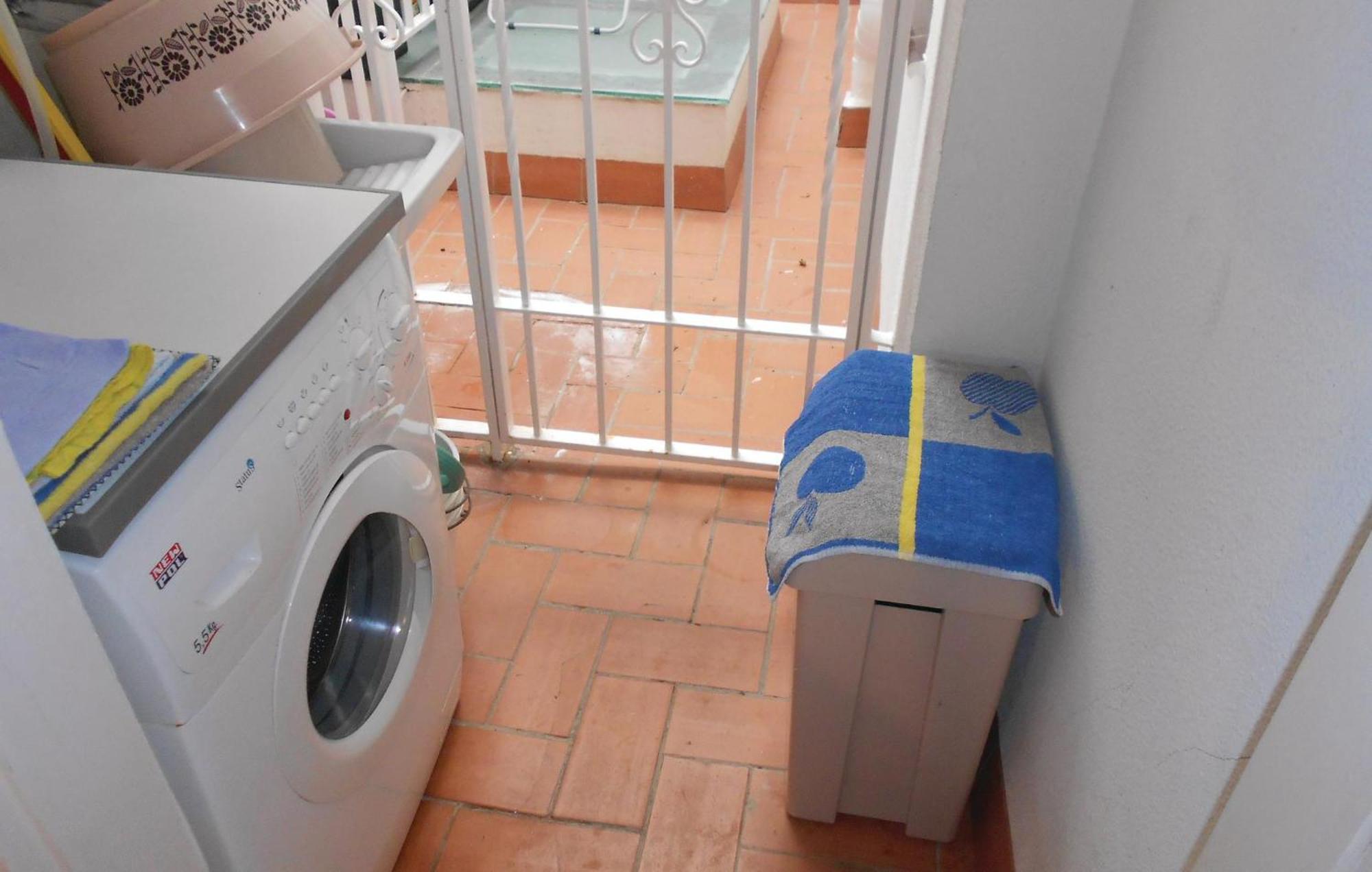 Stunning In With Wifi Apartment