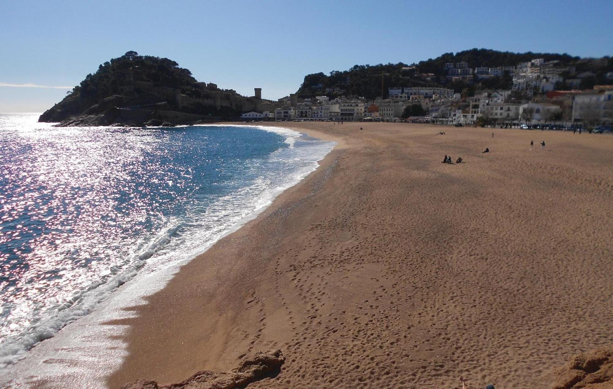 Apartment Stunning In With Wifi Tossa de Mar