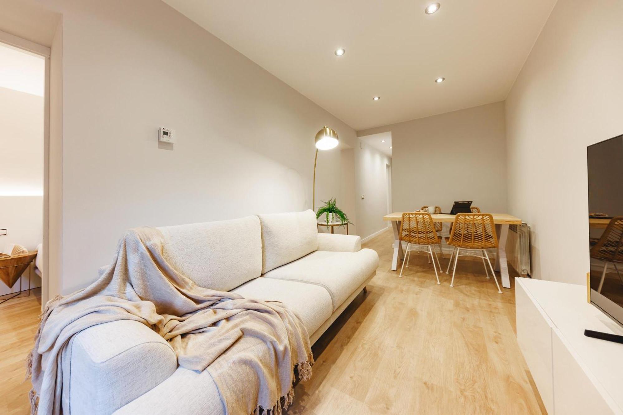 Bravissimo Mora 4 Apartment