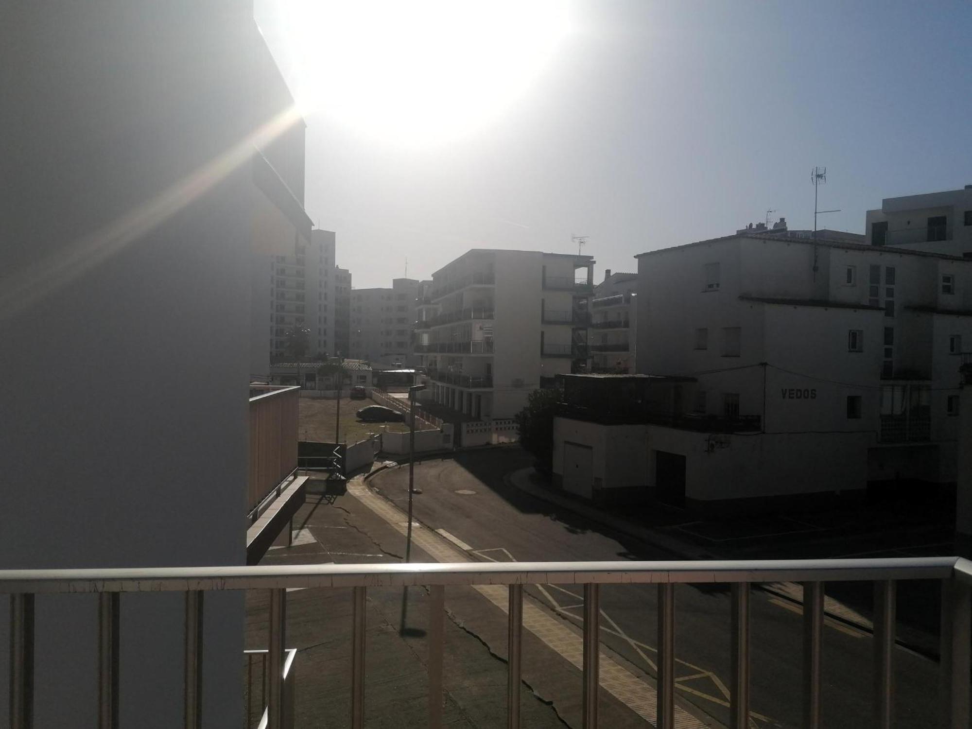 Apto En 2ª Linea De Playa Con Terraza, Wifi Y Parking Comunitario En Santa Margarita, - Es-258-67 Roses