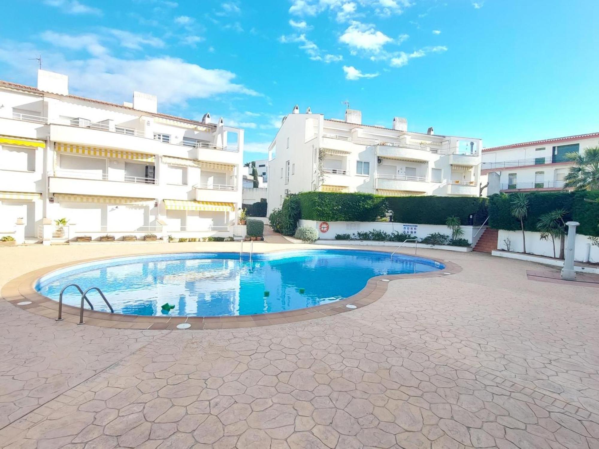 Apartamento Con Terraza Y Vistas Al Mar En - Es-170-93