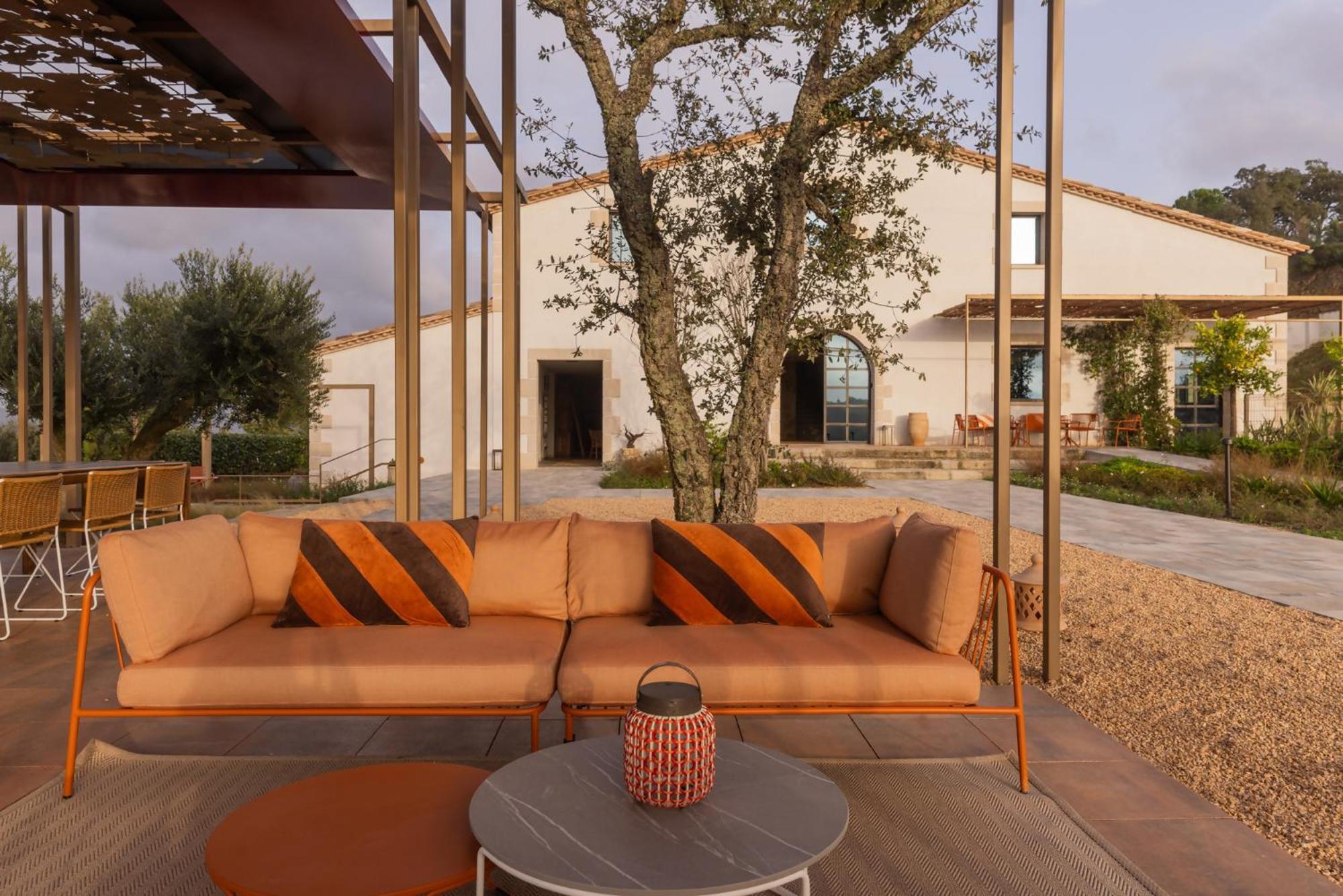 Bufi, Espectacular Casa Con Piscina Interior Villa