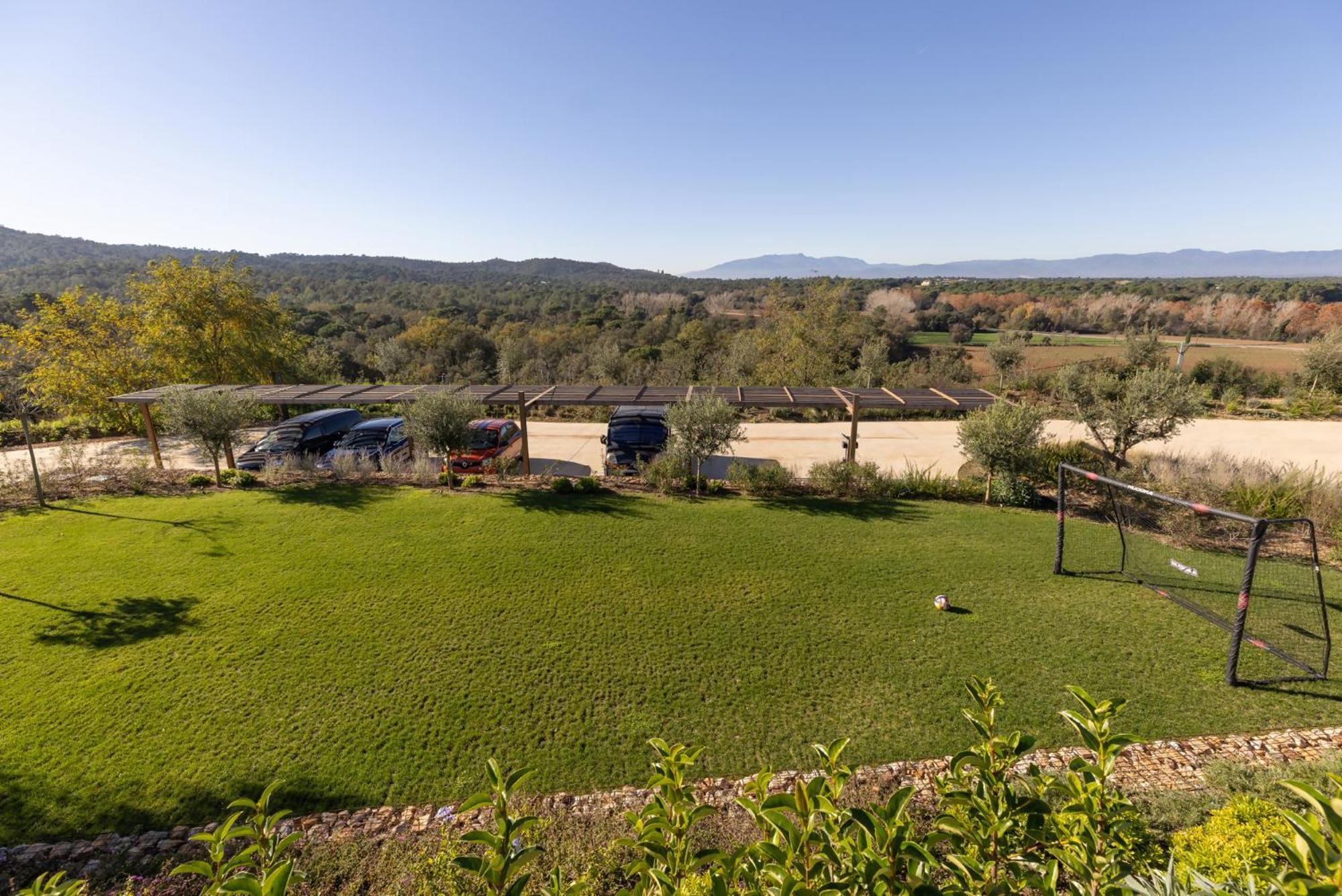 Villa Bufi, Espectacular Casa Con Piscina Interior Llagostera