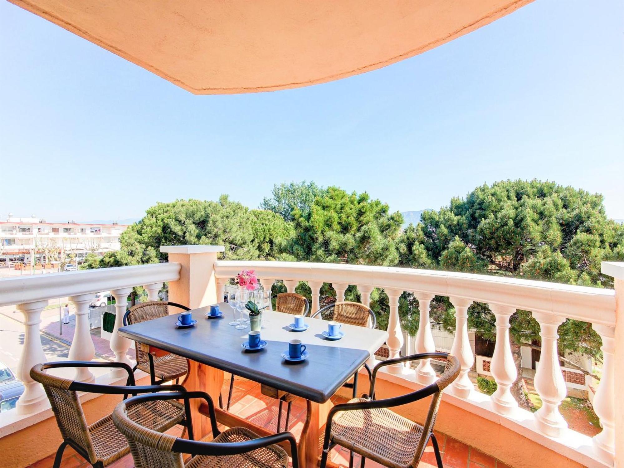With Mountain Views Apartment Empuriabrava