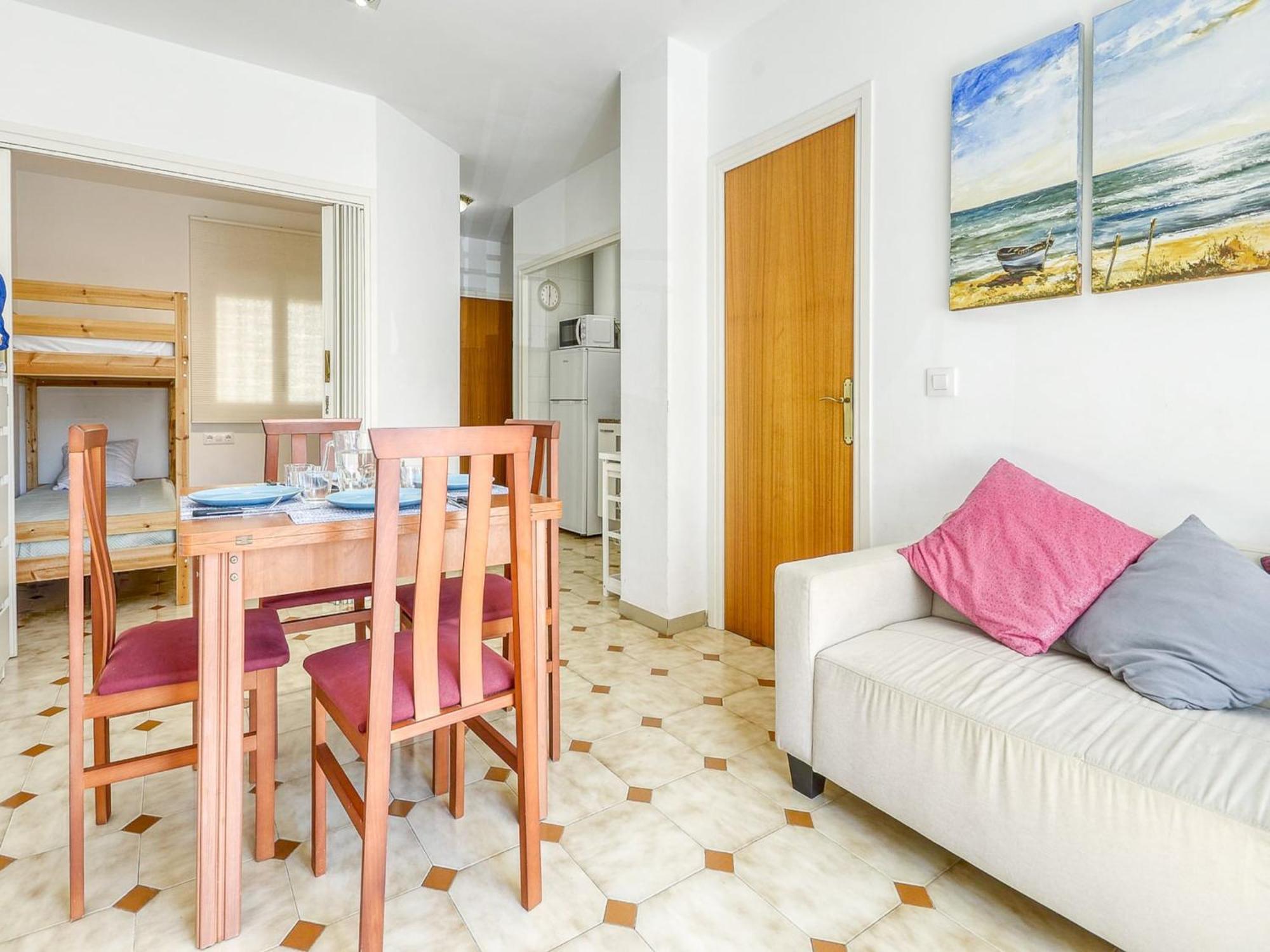 Apartamento With Communal Pool