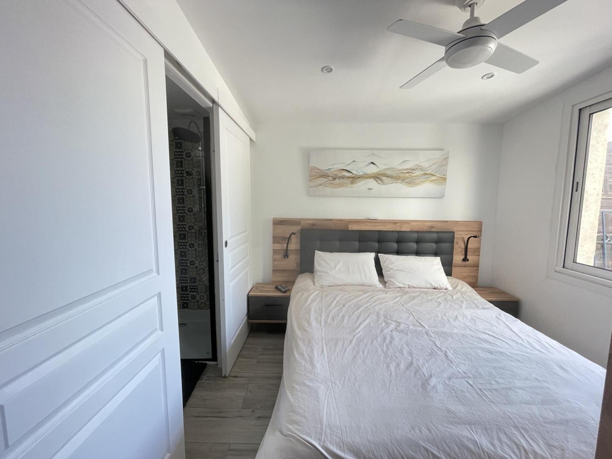 Charmante Avec Piscine Dans Les Canaux Villa Ampuriabrava