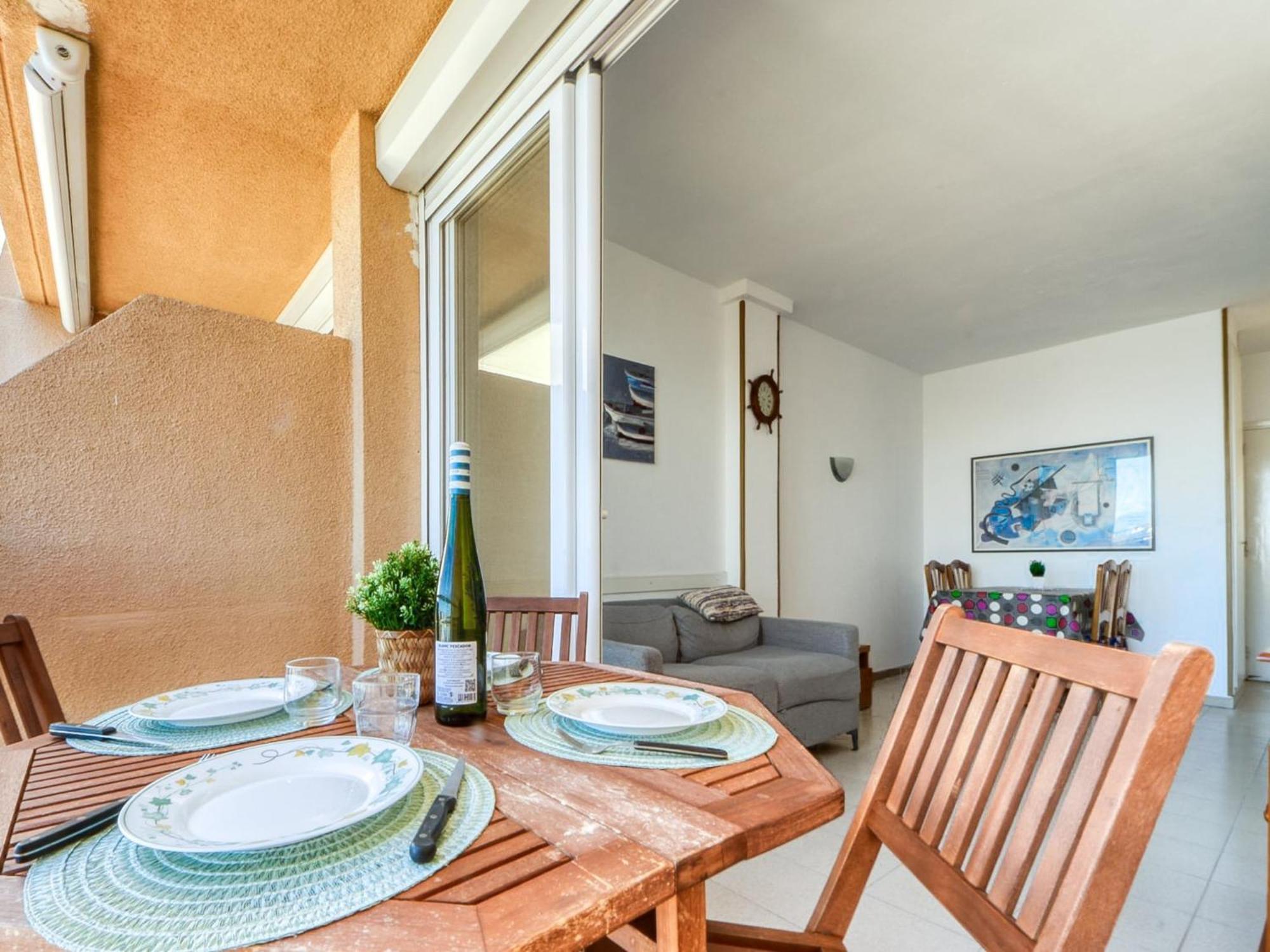 Apartamento In With Swimming Pool