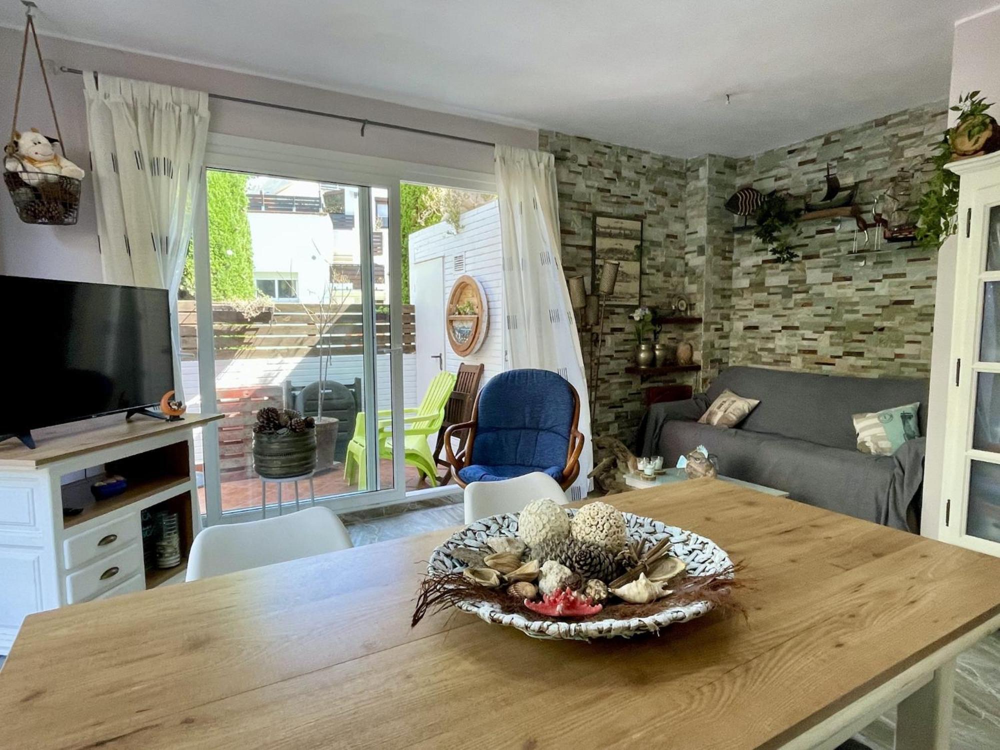 Apartamento Torroella 89 Bx-2 *