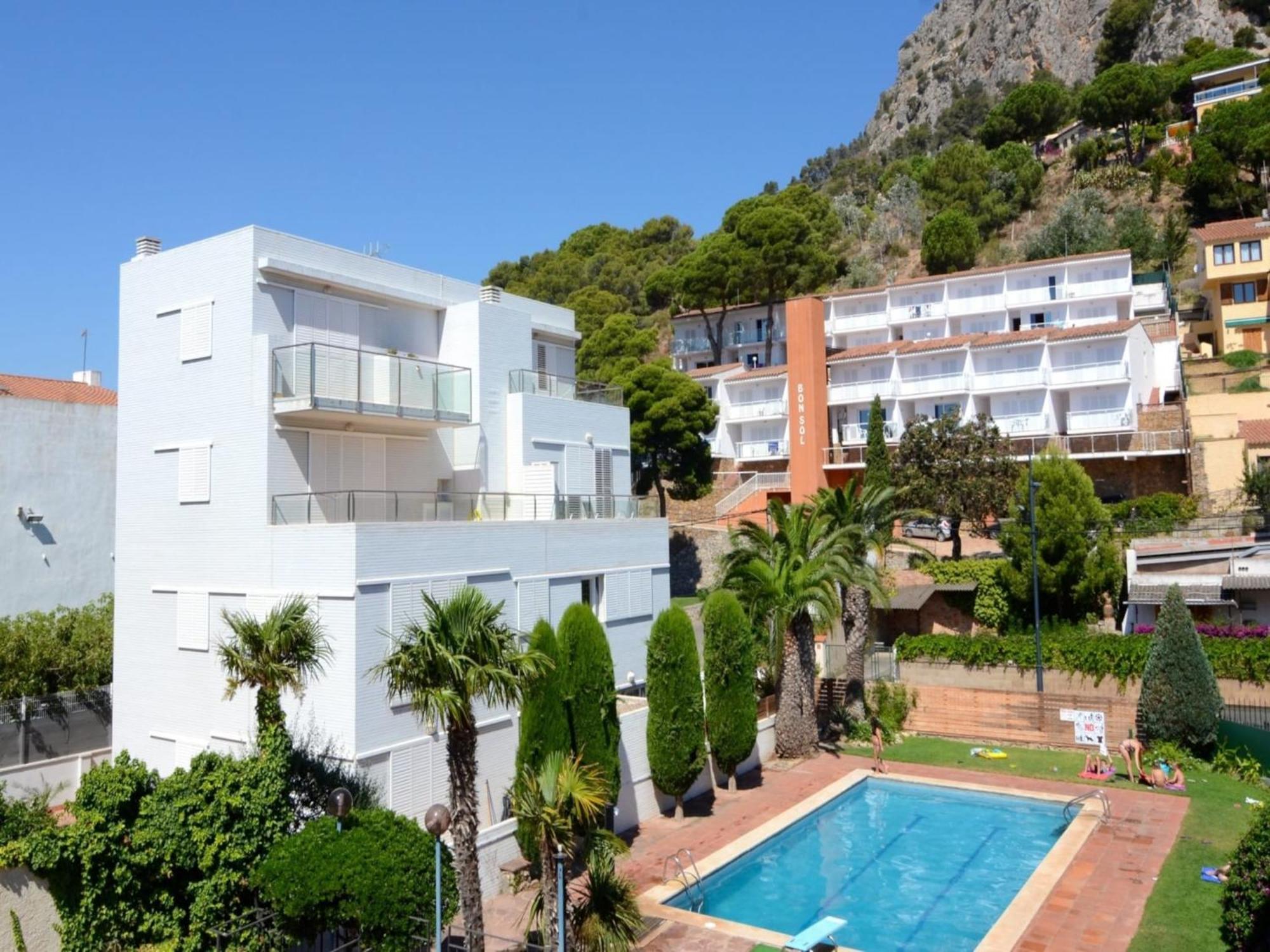 Apartamento Torroella 89 Bx-2 *