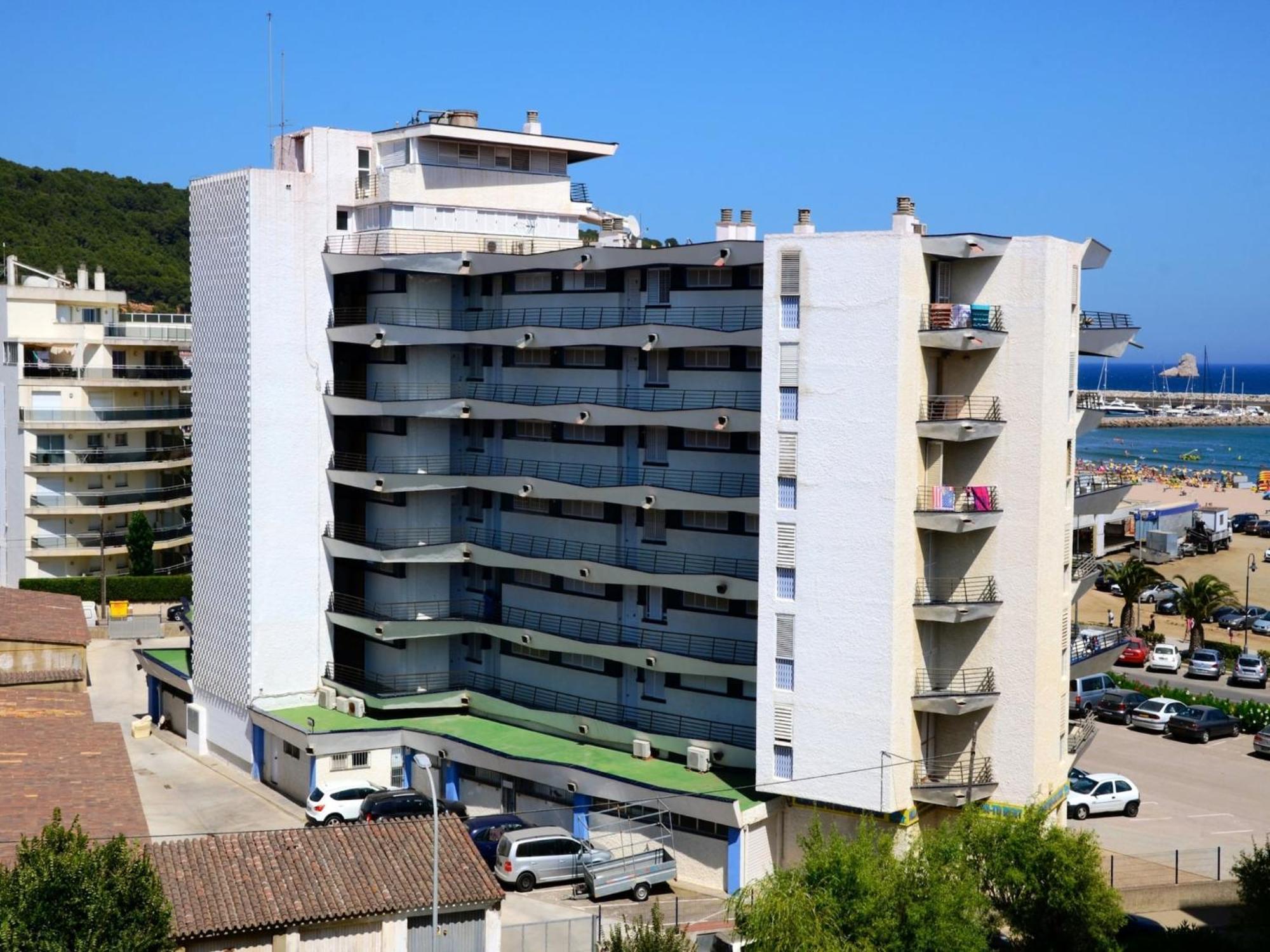 Catalonia 3-9 L'Estartit