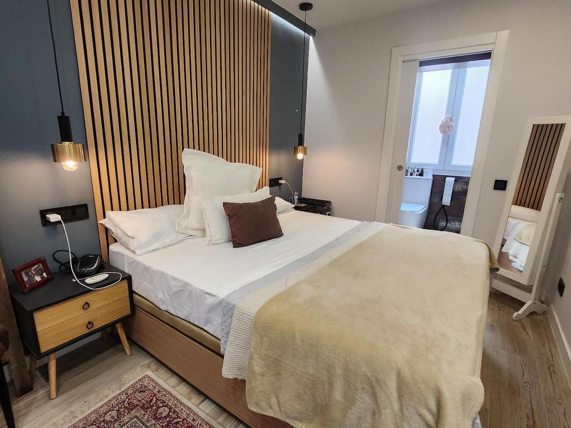 Cosette Filipo / Fabuloso Apartartamento Moderno, Con Wifi A Tan Solo 100m De La Playa En - Es-209-89 *