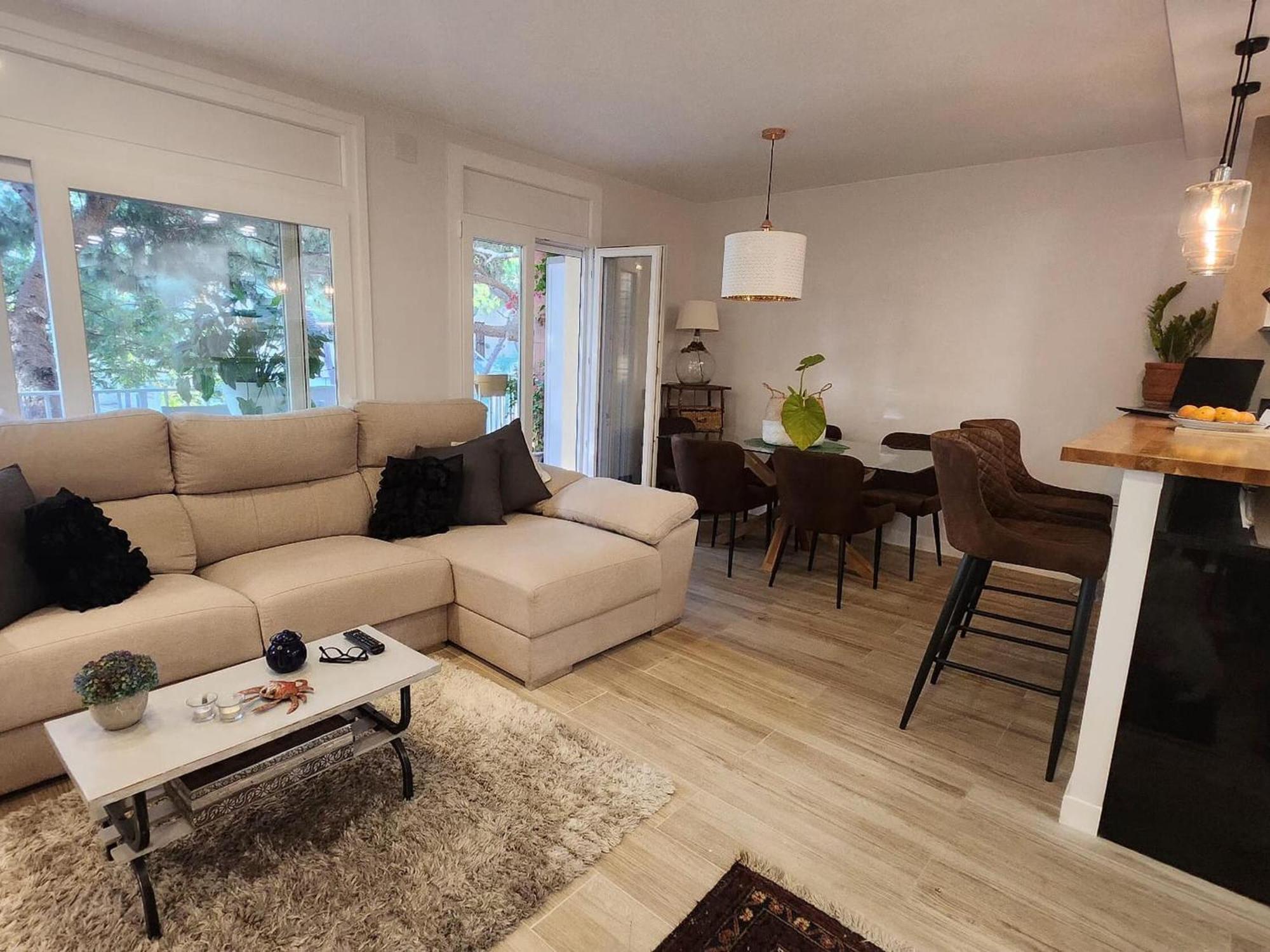 Apartamento Cosette Filipo / Fabuloso Apartartamento Moderno, Con Wifi A Tan Solo 100m De La Playa En - Es-209-89 Platja d'Aro (Playa de Aro)