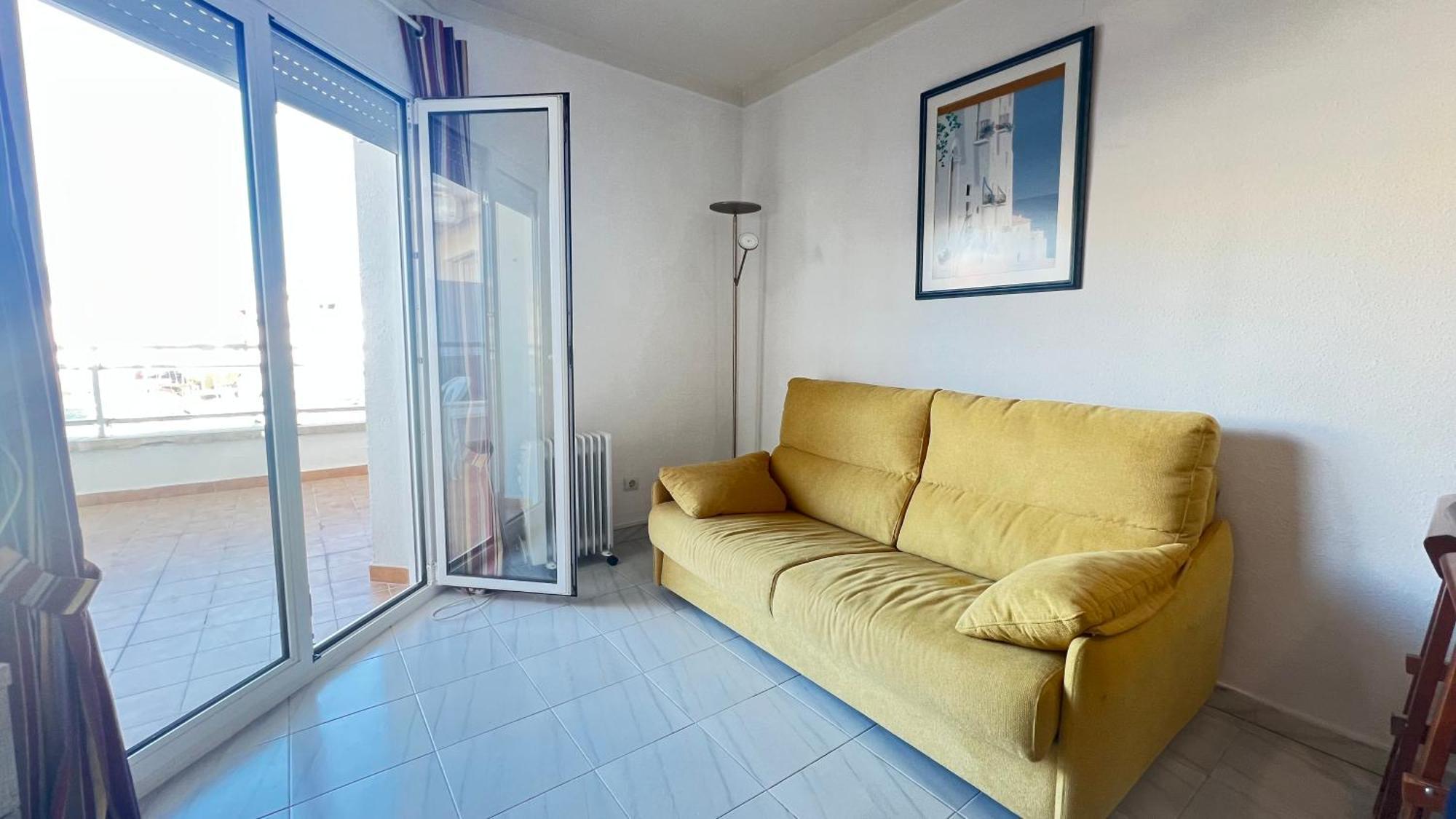 A Frente Del Canal Con Terraza Empuriabrava