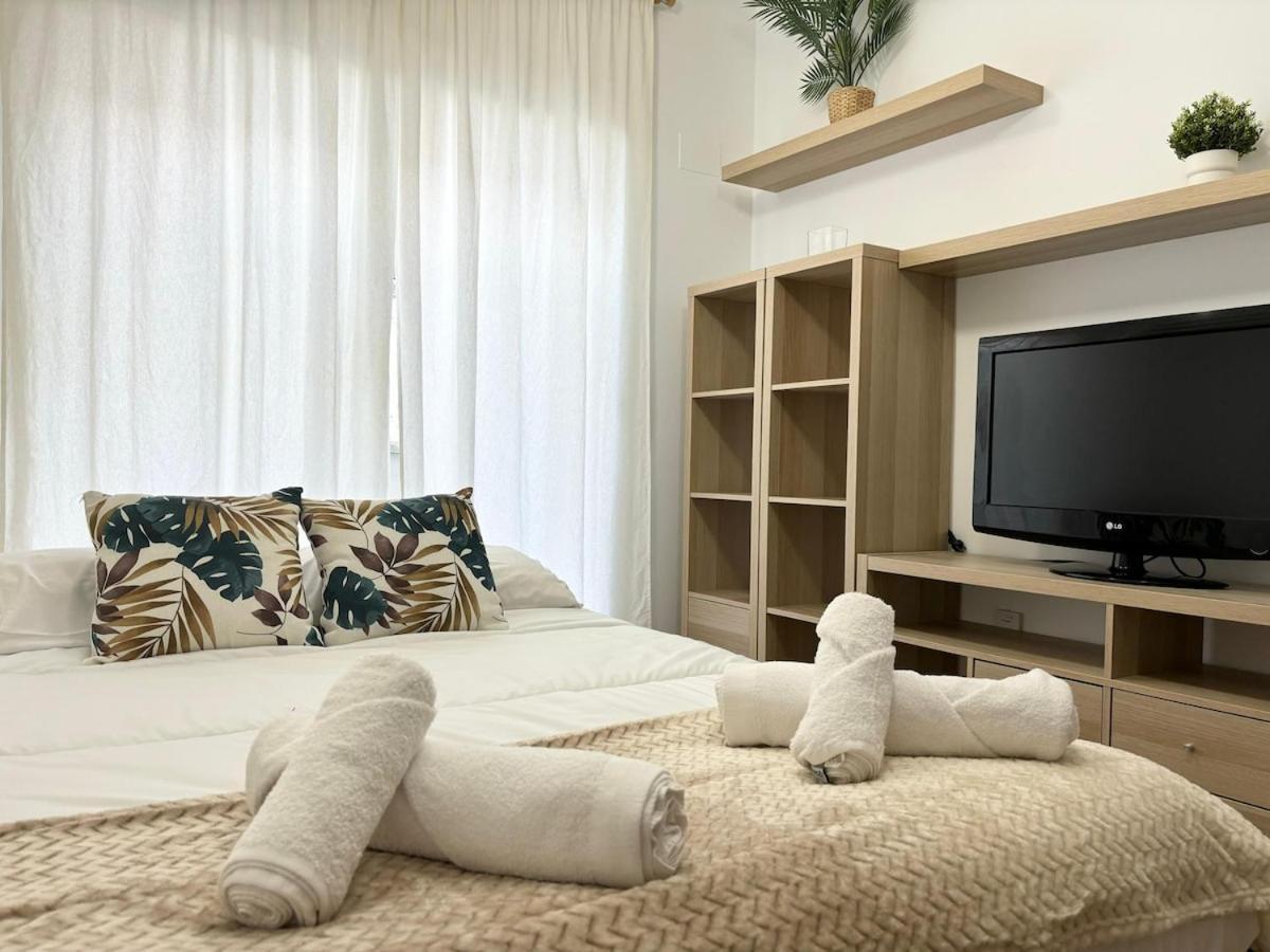 Apartamento Flores - Familias - Parejas - Parking - Piscina