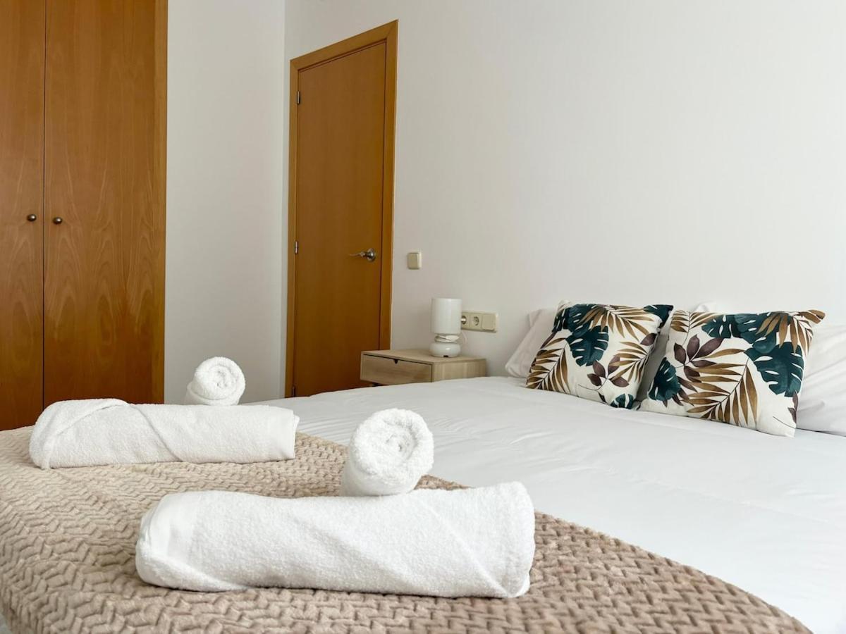 Flores - Familias - Parejas - Parking - Piscina Apartamento *