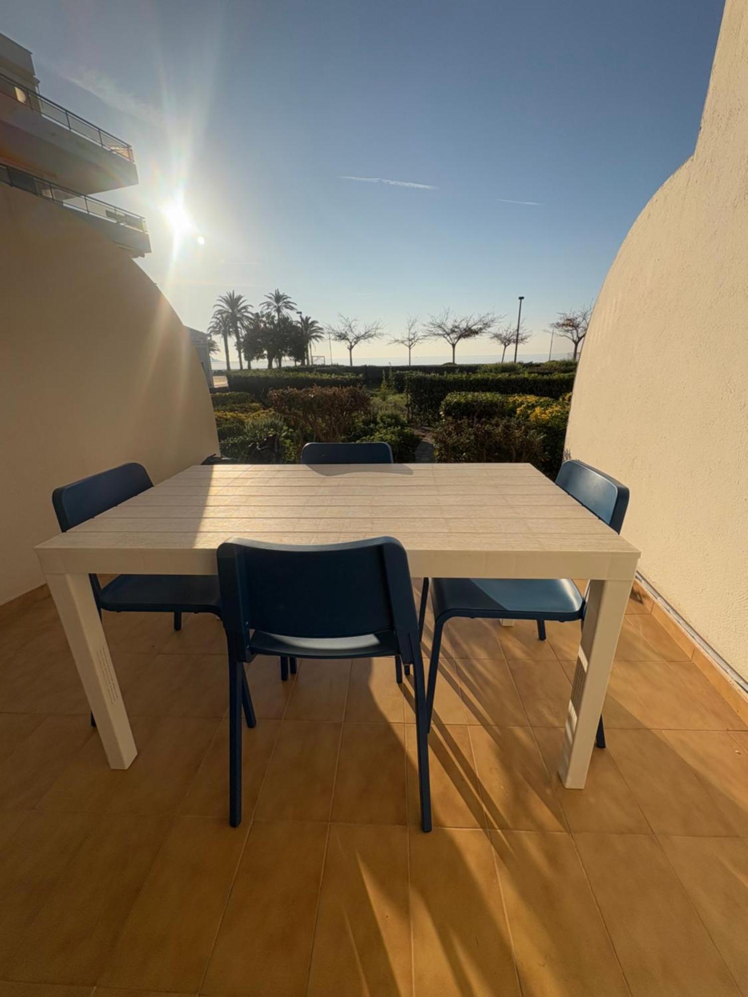 Holidays Oasis Maritim Rosas