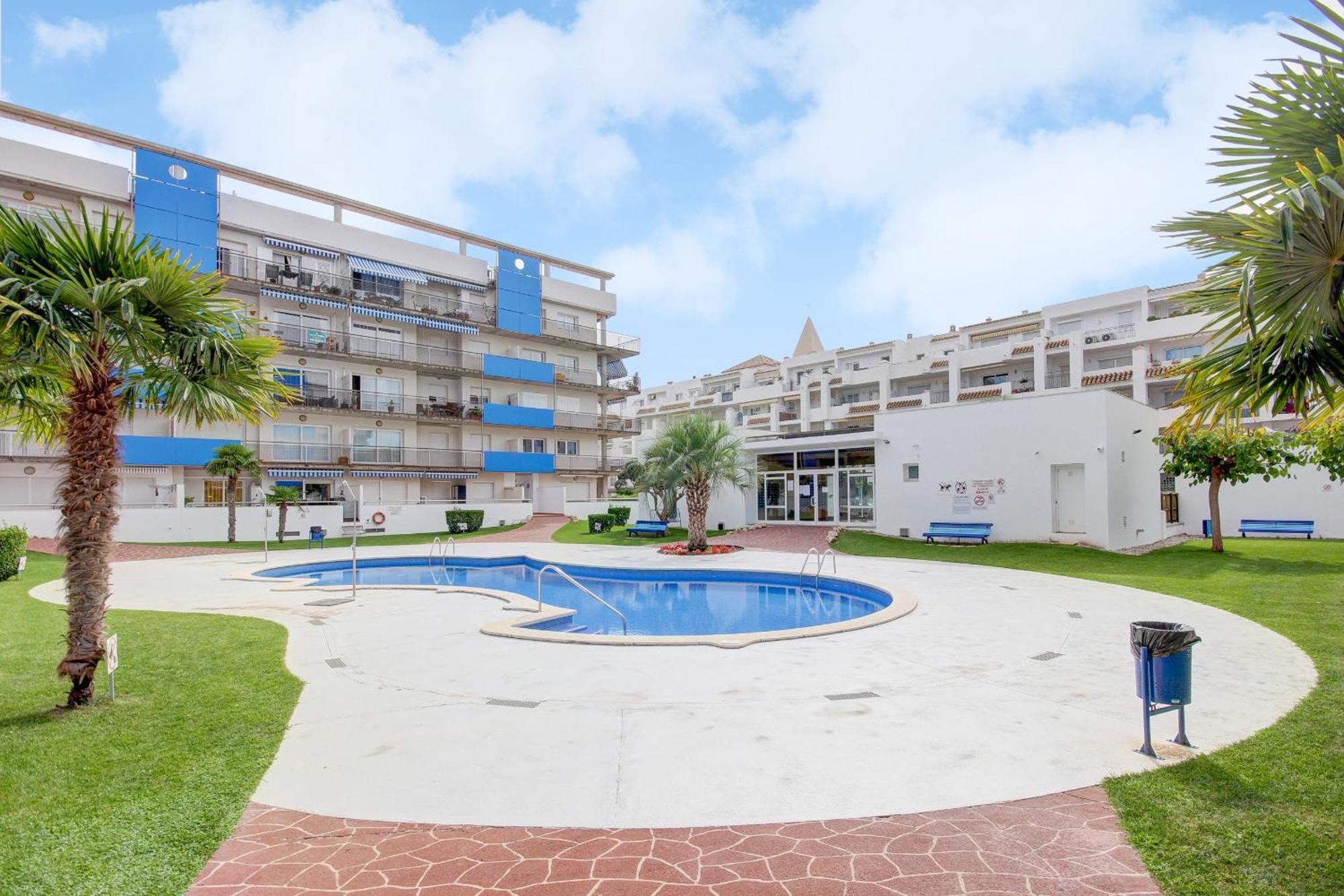 Blaumarina 225 Roses - Barneda Ampuriabrava