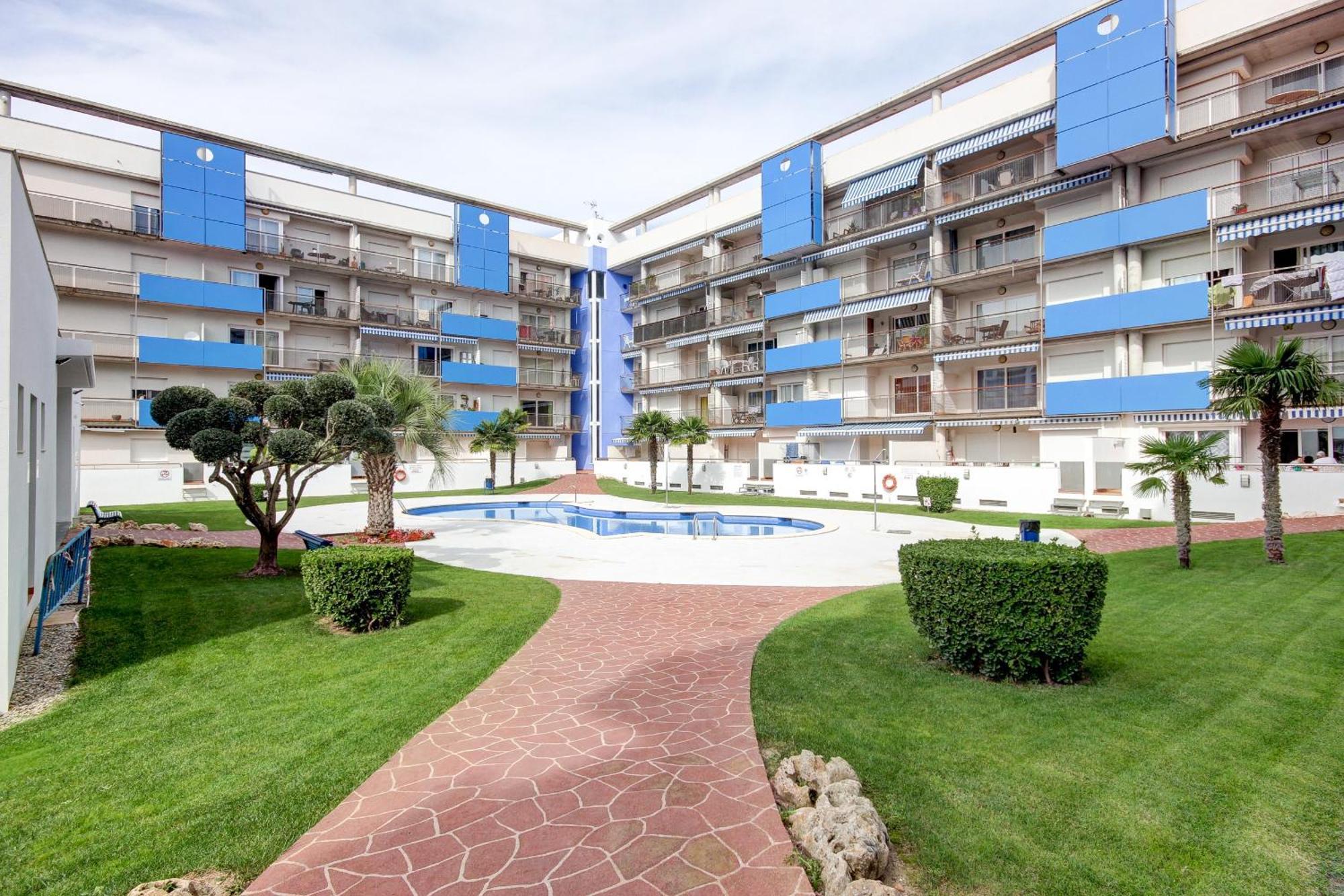 Blaumarina 225 Roses - Barneda * Ampuriabrava