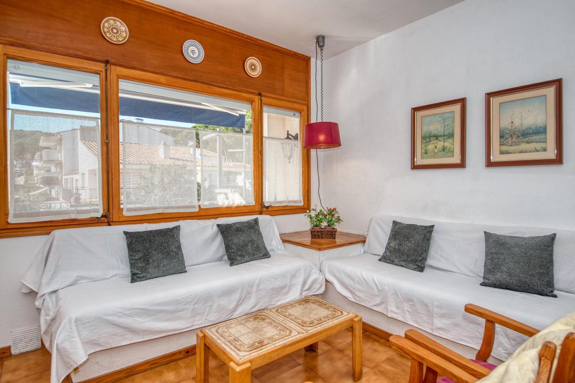 Niell Apartment