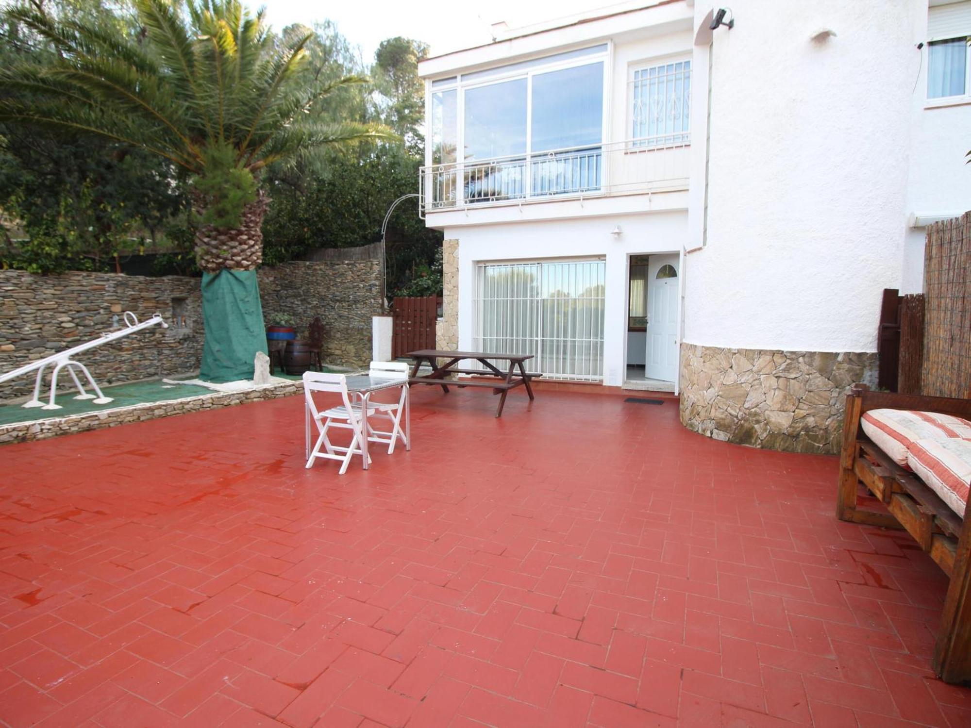 Apartamento Grifeu 4 - Situado Muy Cerca De La Playa De Cap Ras, 4 Personas - Es-228-194 Llançà