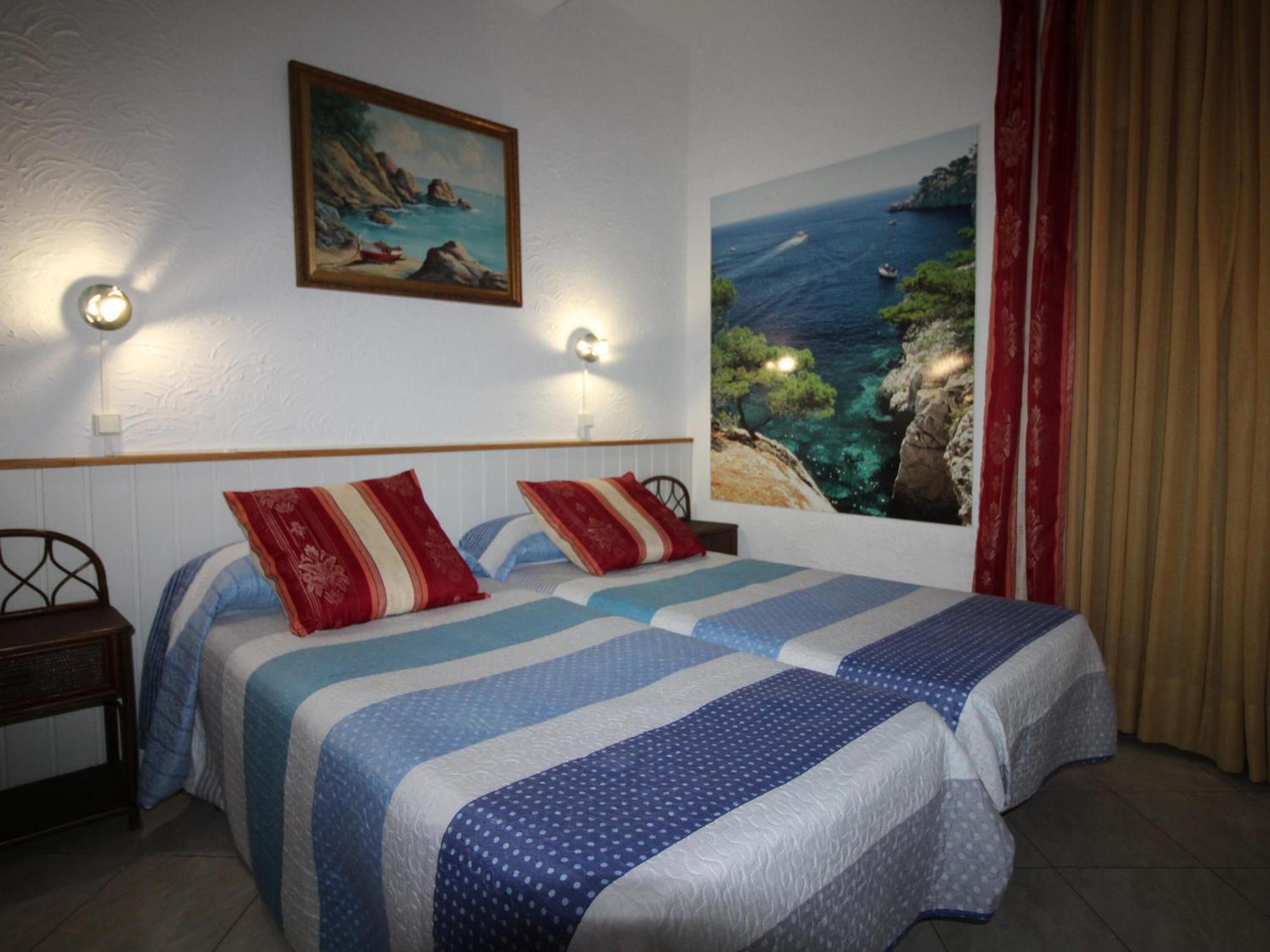 Apartamento Grifeu 4 - Situado Muy Cerca De La Playa De Cap Ras, 4 Personas - Es-228-194 Llançà