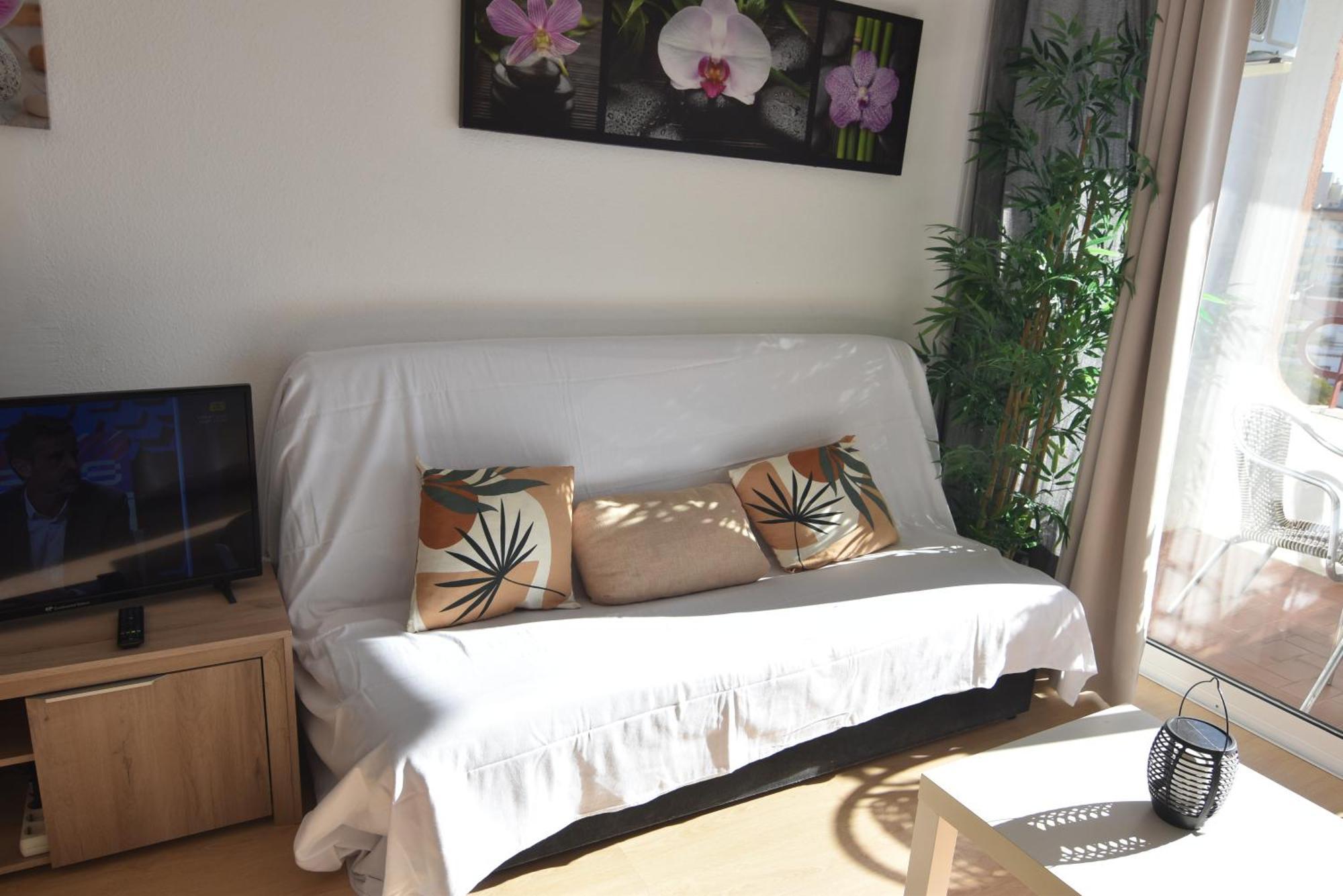 Rnet - 600 Llevant 03-12 Apartamento