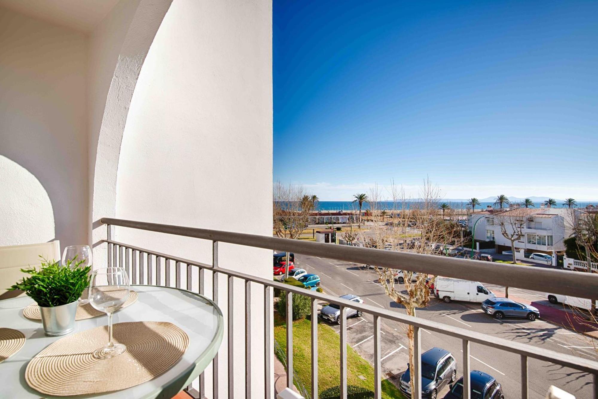 Estudio Moderno Con Terraza Y Vistas Al Mar Apartamento