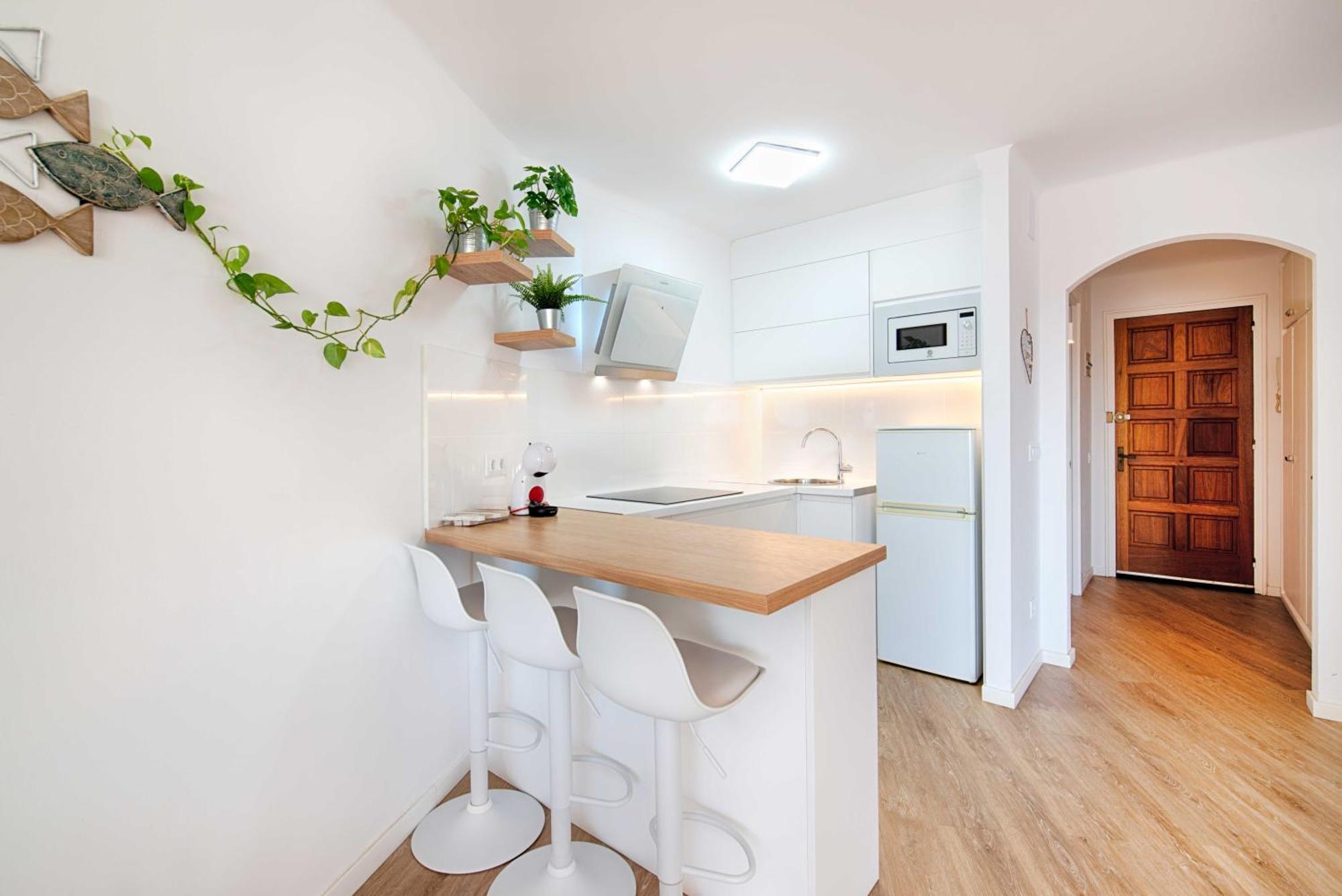 Estudio Moderno Con Terraza Y Vistas Al Mar *