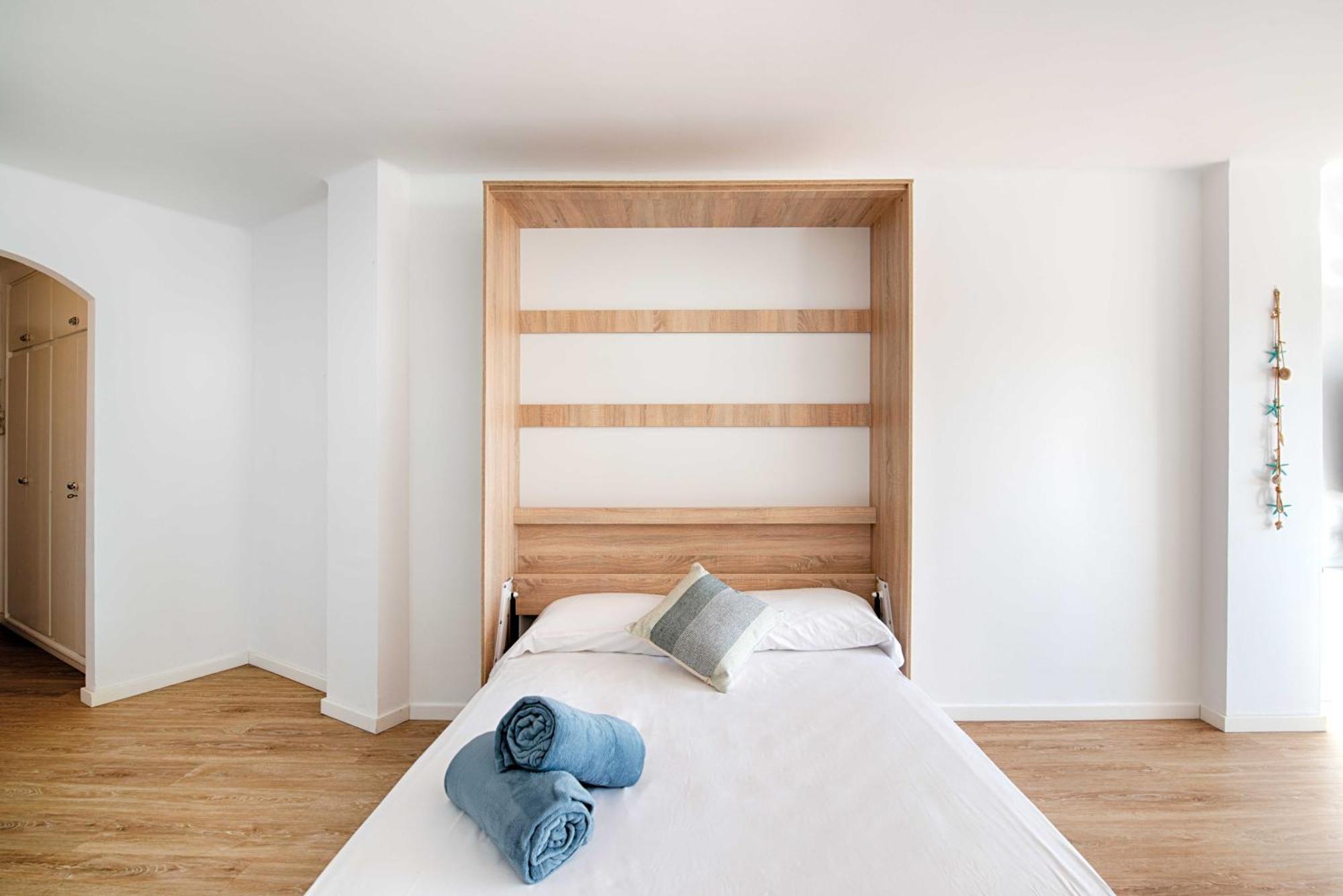 Estudio Moderno Con Terraza Y Vistas Al Mar Ampuriabrava