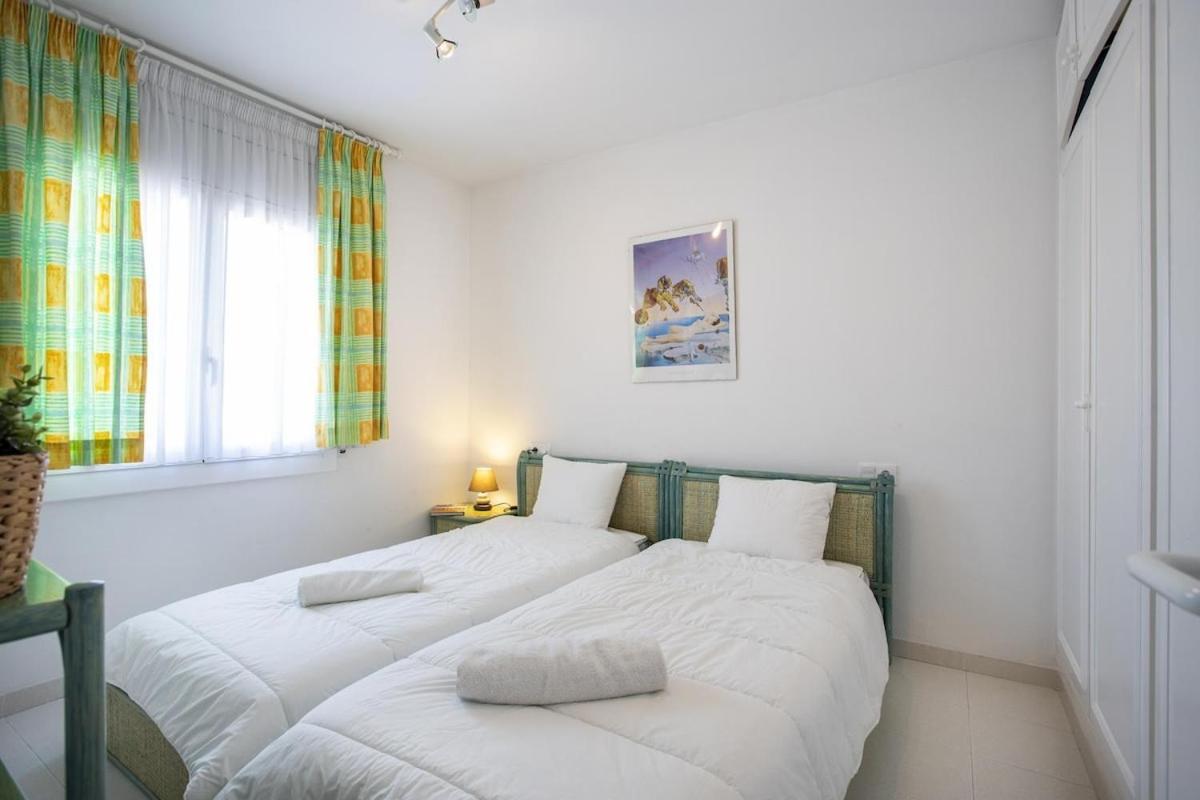 1005 Con Vistas Al San Maurici By Homeselectspain Empuriabrava