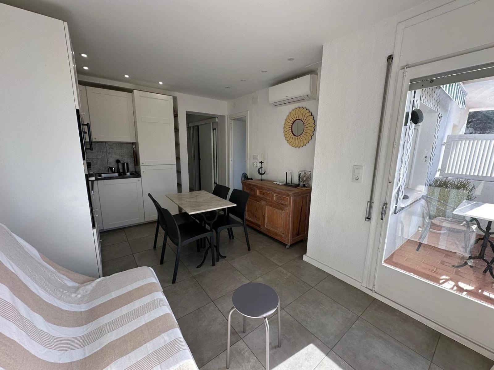 Apartamento Bonito Vista Al Mar En La Preciosa Playa De La Almadrava Montjoi