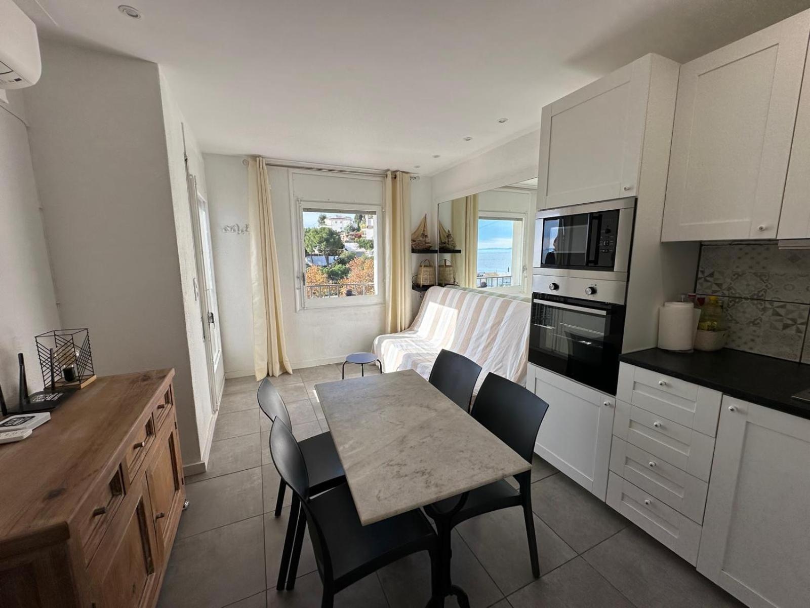 Apartamento Bonito Vista Al Mar En La Preciosa Playa De La Almadrava *