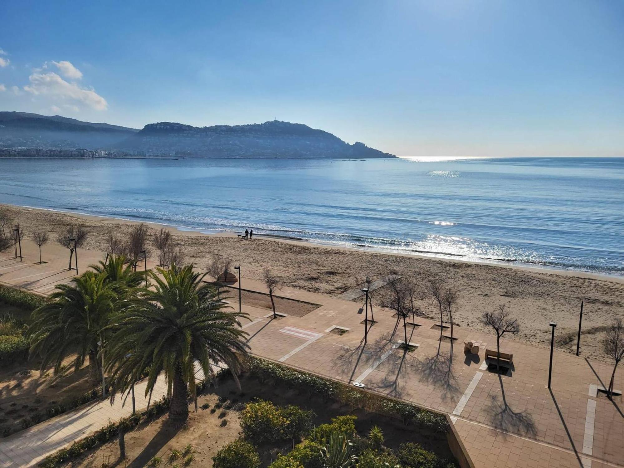 Apartamento Primera Linea Con Vistas Al Mar Rosas