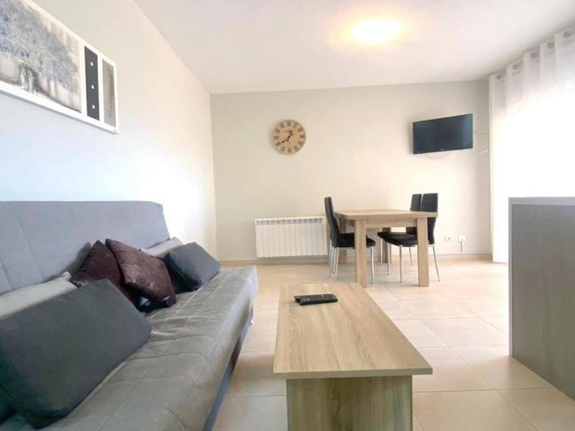 Apartment Olimpe 2 8 Roses