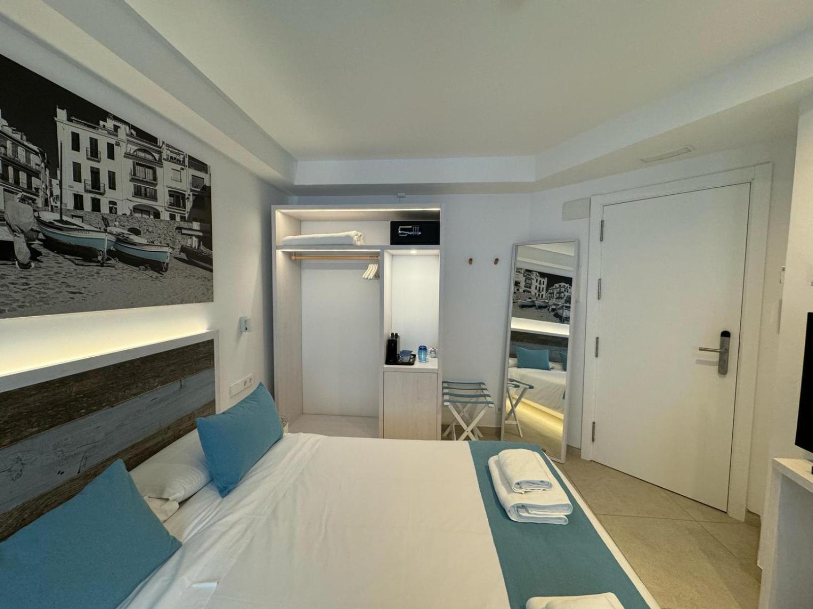 Boutique Es Blau * Cadaques