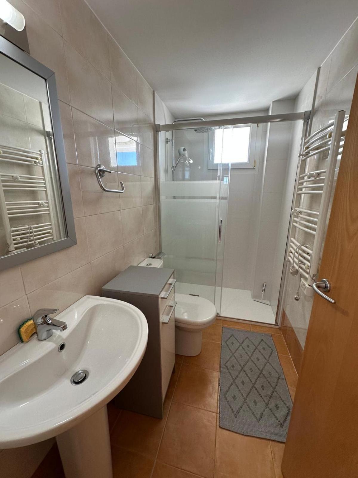 Apartamento Bonito Piso Con Preciosas Vistas Rosas