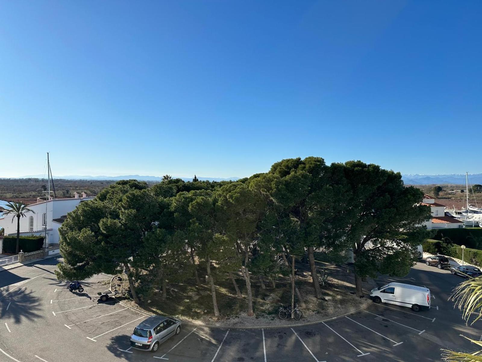 Apartamento Bonito Piso Con Preciosas Vistas *