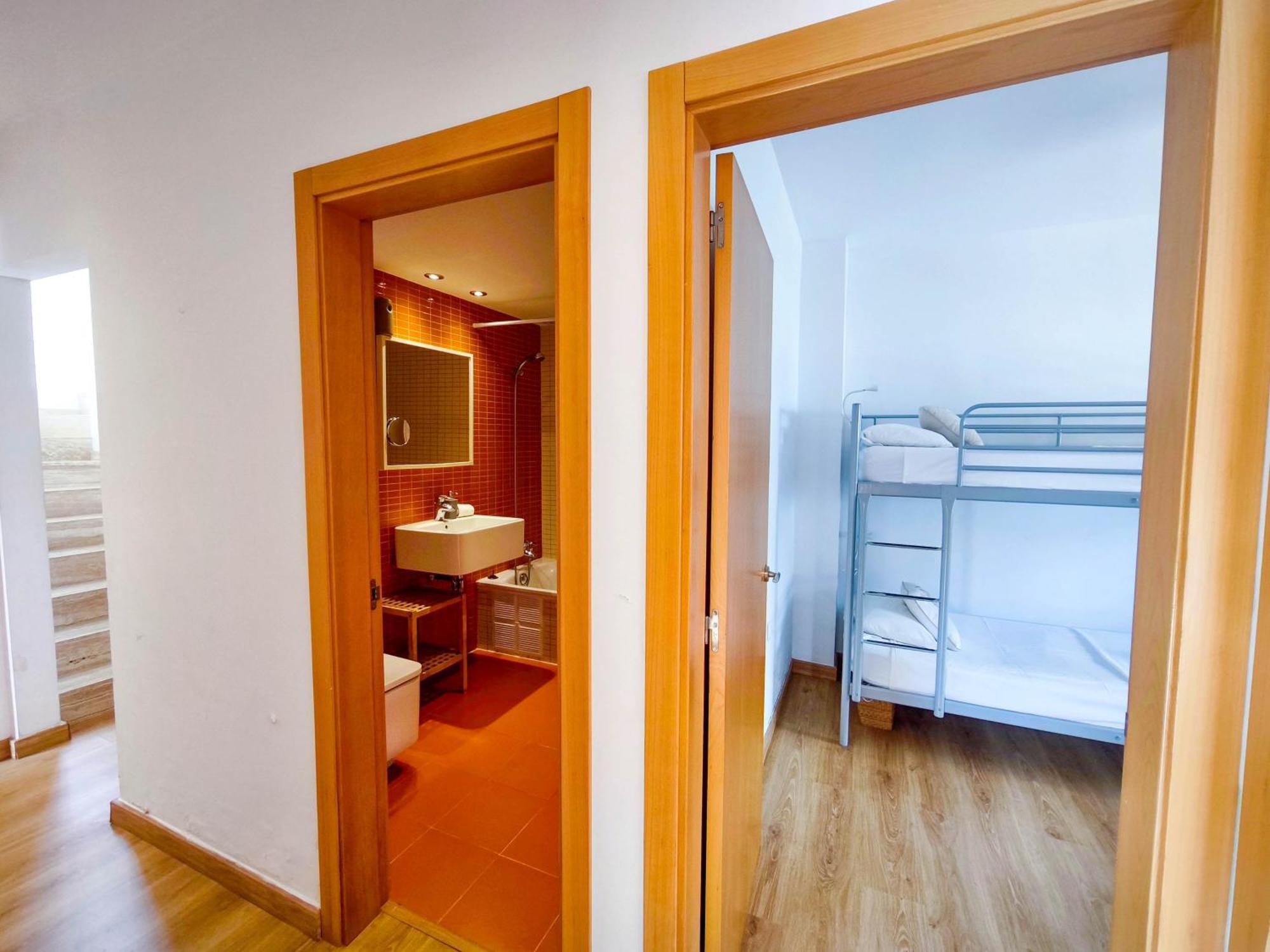 Apartamento Pinzon, Gezellige Familievilla Met Groot Zwembad. *