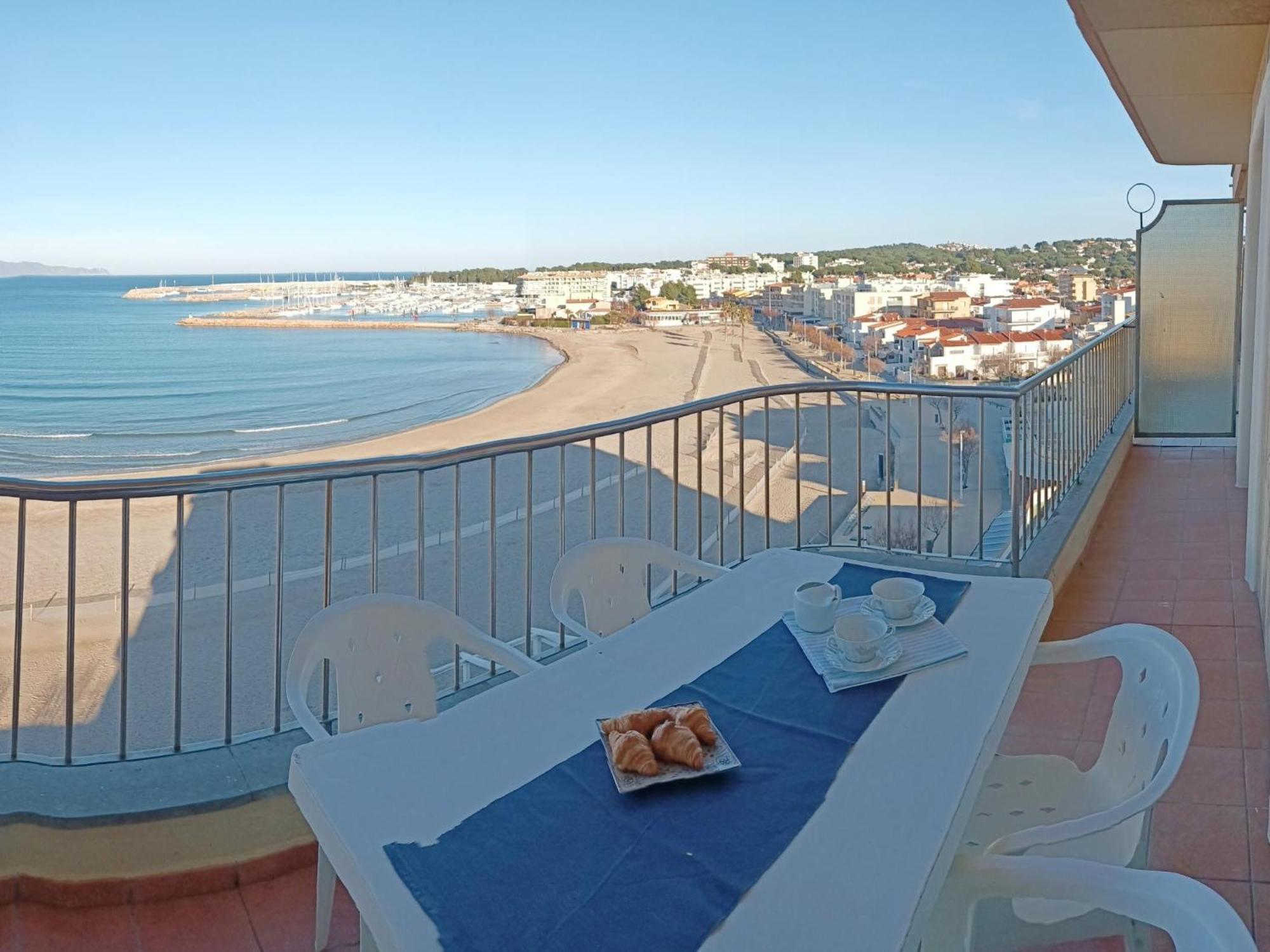 Brisas Del Mar *