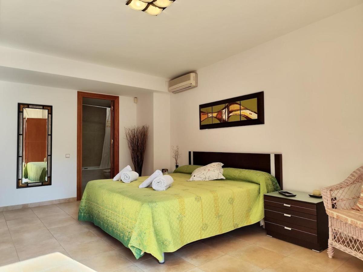Apartamento Large Floor With Communal Pool *