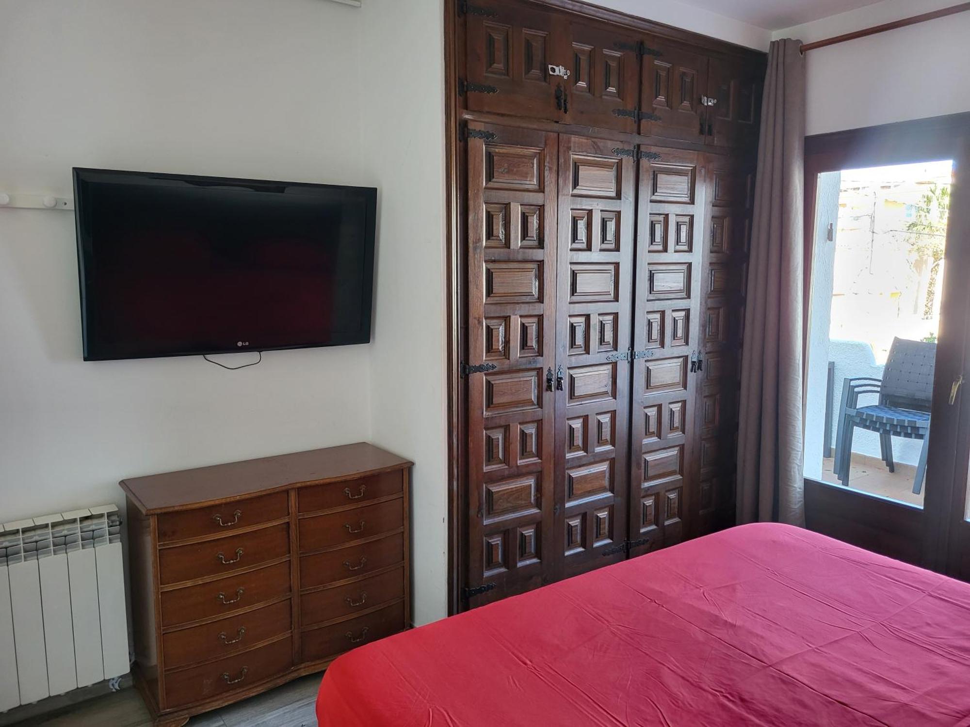 Kuqueta, Holiday home