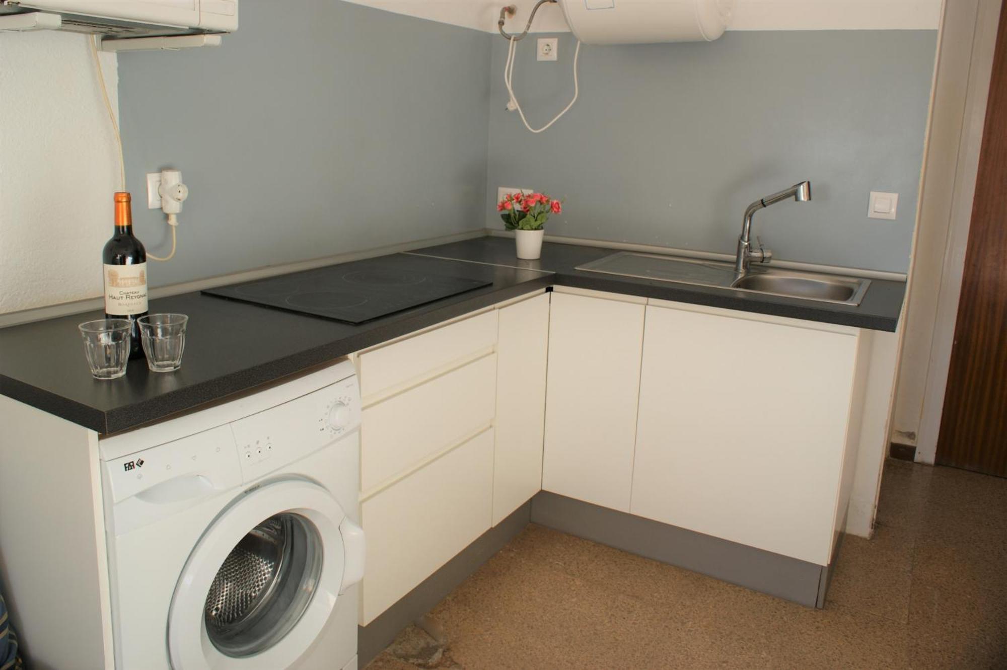 Canyelles Petites Apartment *