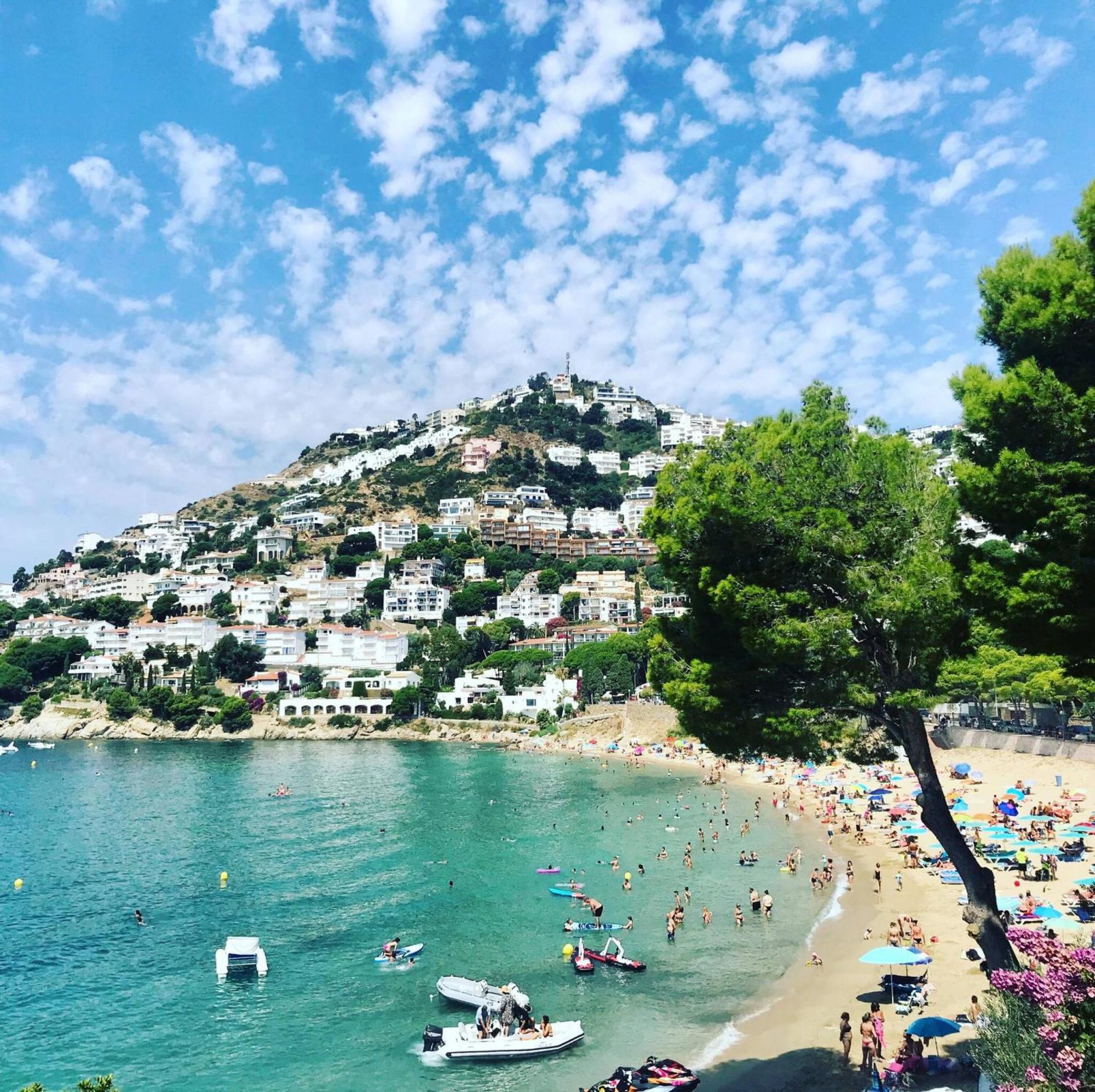 Impresionantes Vistas Del Mar En Roses, Canyelles Apartamento