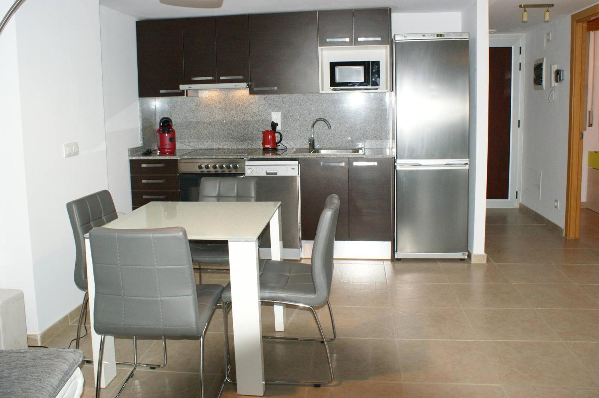 Apartamento En Con Vistas Al Canal Y Piscina *