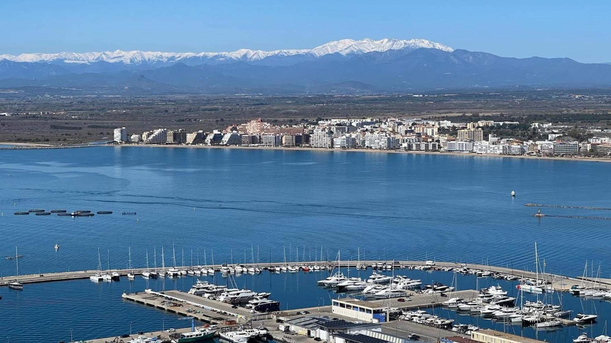 Precioso Piso Con Vistas Espectaculares Del Mar Apartamento Rosas